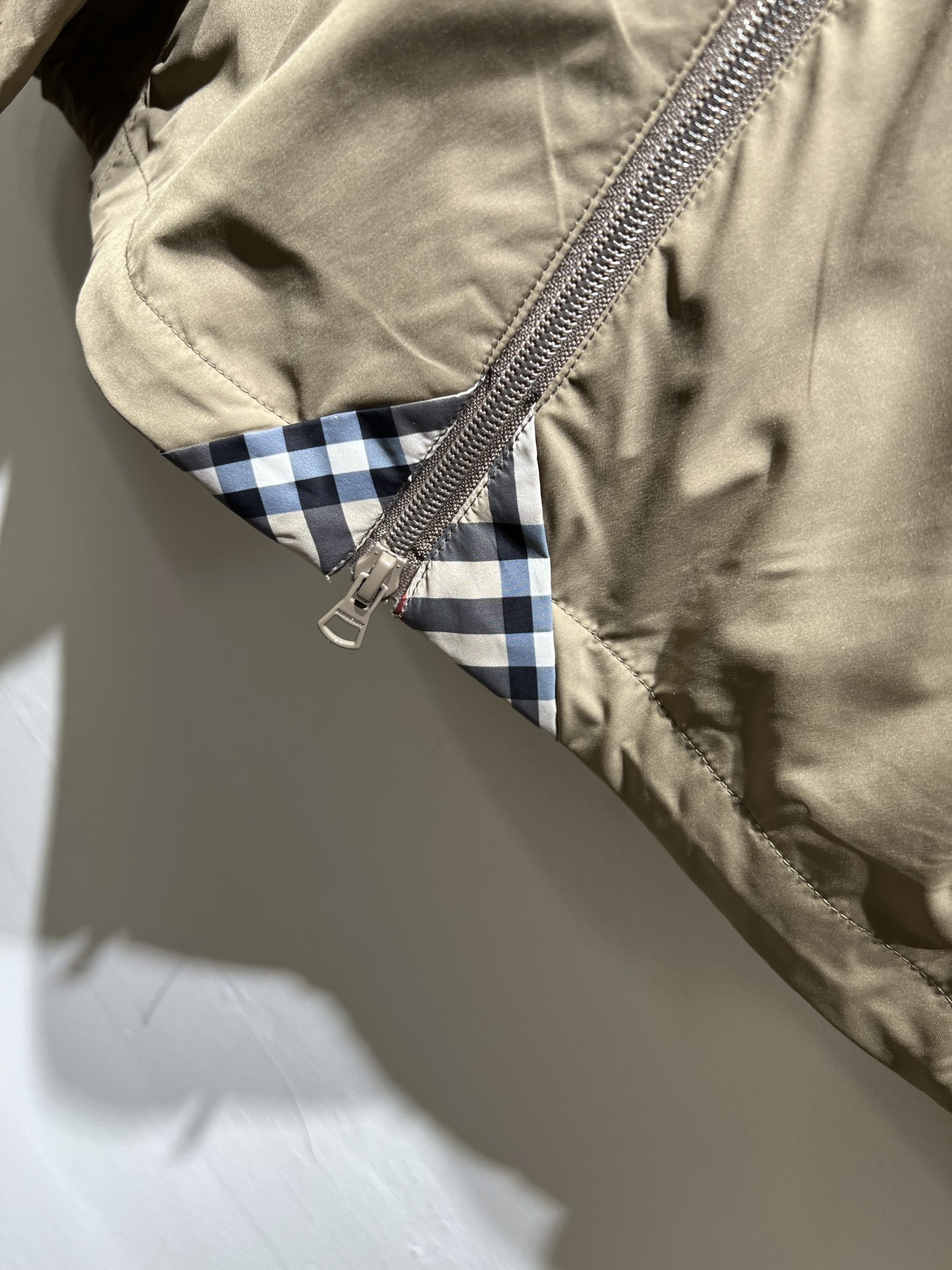 【⚠️🌾退换】BURBER*Y巴*莉2025秋冬新品马甲夹克外套重磅来袭，最近比较火热的环保聚酯纤维面料