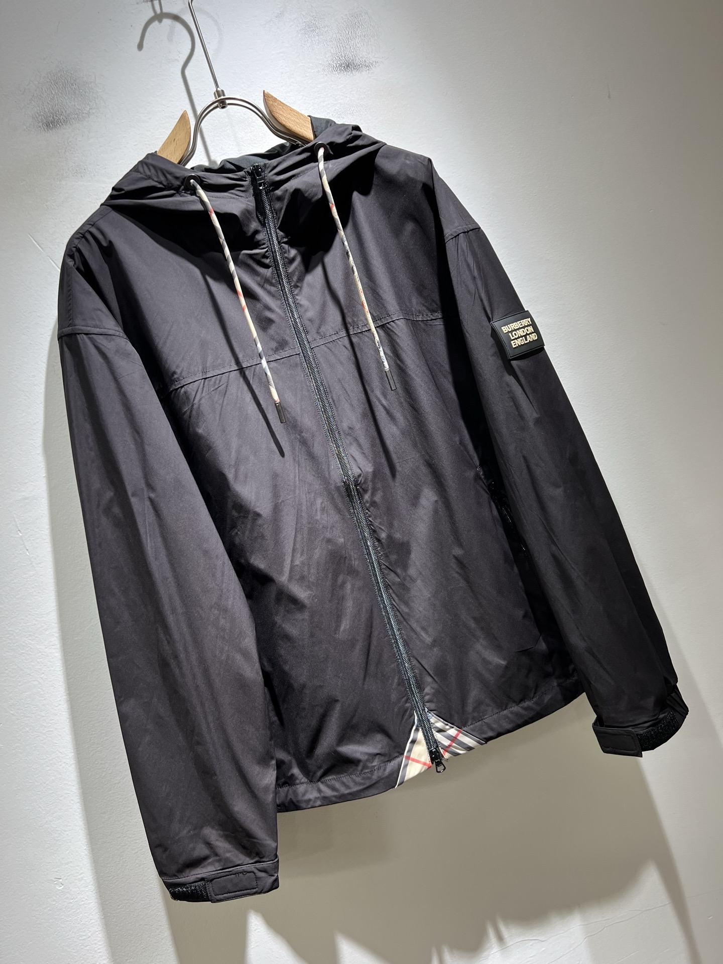 【⚠️🌾退换】BURBER*Y巴*莉2025秋冬新品马甲夹克外套重磅来袭，最近比较火热的环保聚酯纤维面料