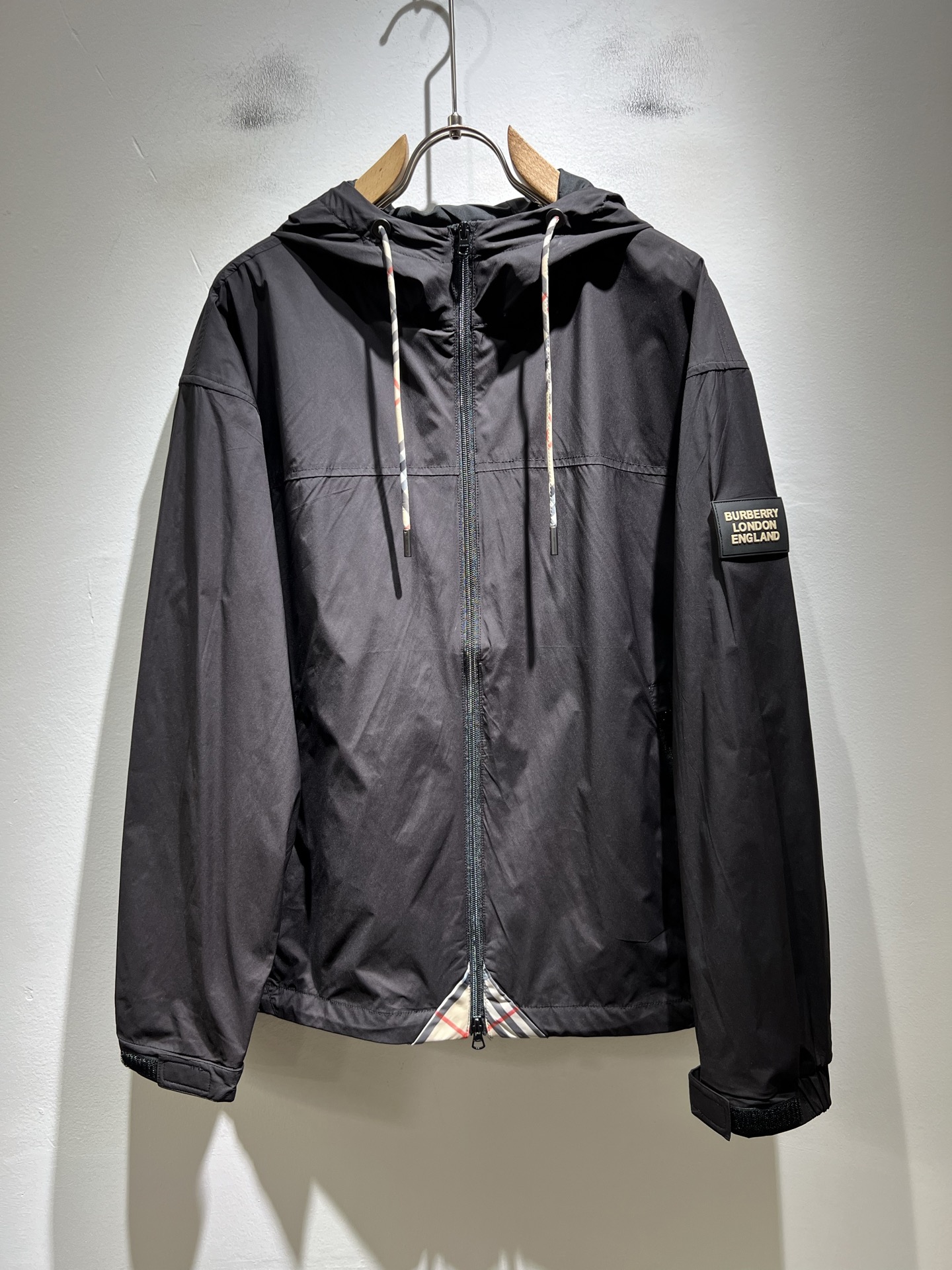 【⚠️🌾退换】BURBER*Y巴*莉2025秋冬新品马甲夹克外套重磅来袭，最近比较火热的环保聚酯纤维面料
