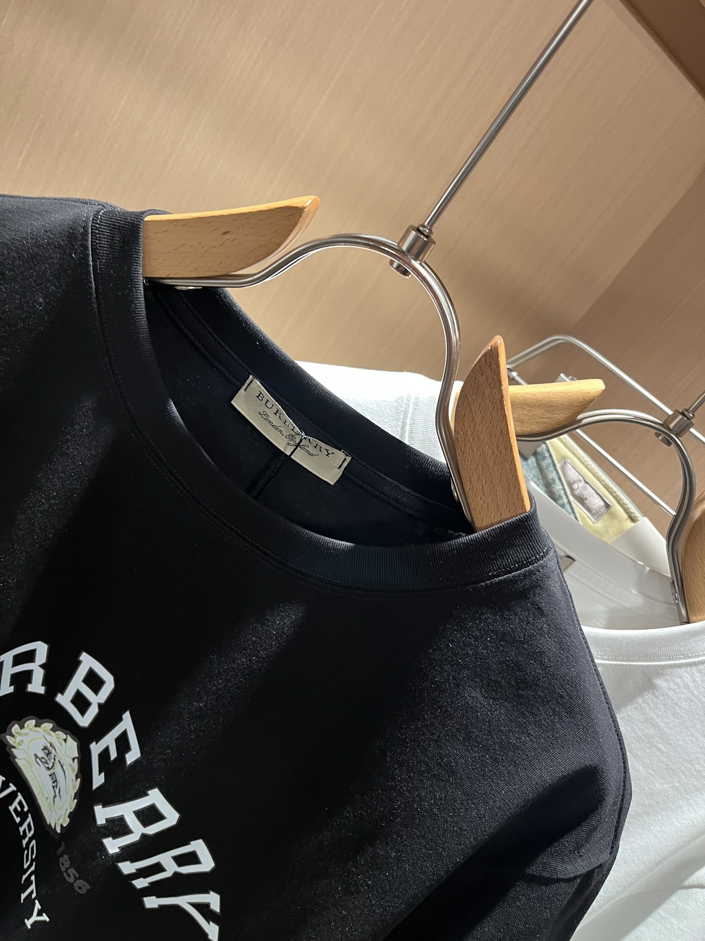 BURBER*Y巴*莉2026春夏新品短袖T恤，重磅来袭，最近比较火热的环保纯棉面料制作而成，高端户外运