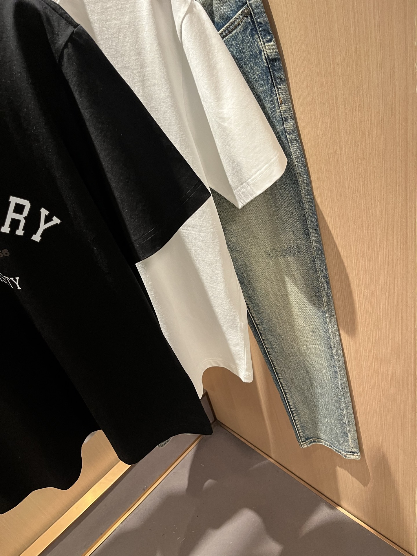 BURBER*Y巴*莉2026春夏新品短袖T恤，重磅来袭，最近比较火热的环保纯棉面料制作而成，高端户外运