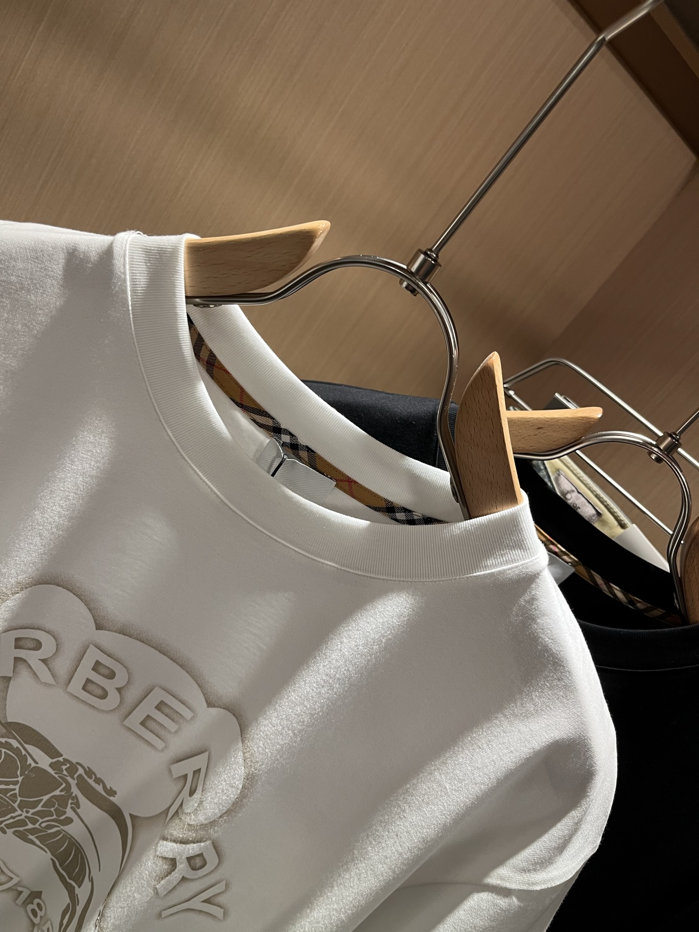 BURBER*Y巴*莉2026春夏新品短袖T恤，重磅来袭，最近比较火热的环保纯棉面料制作而成，高端户外运