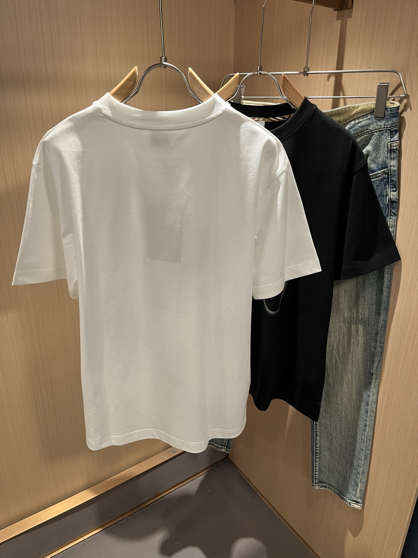 BURBER*Y巴*莉2026春夏新品短袖T恤，重磅来袭，最近比较火热的环保纯棉面料制作而成，高端户外运