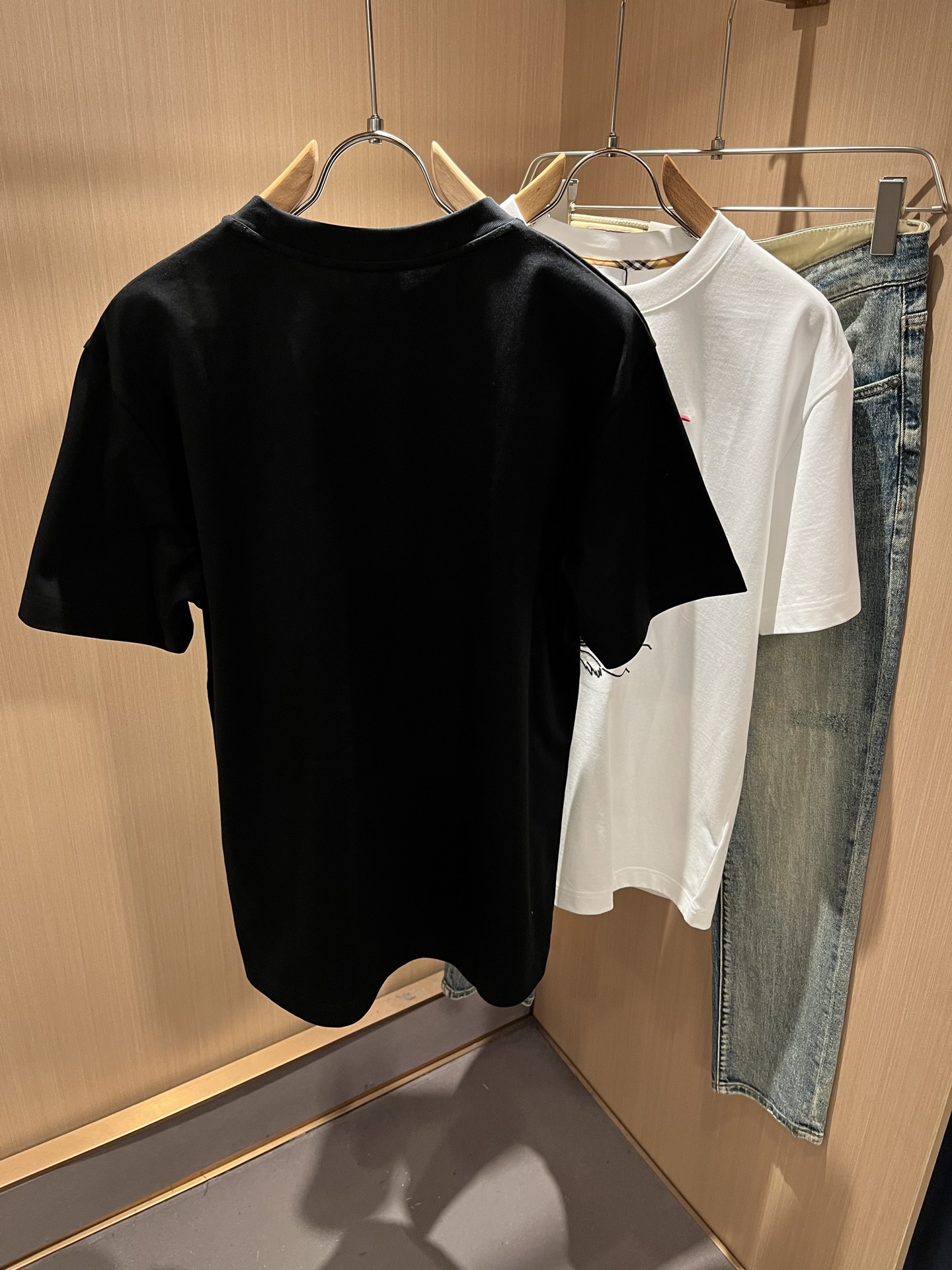 BURBER*Y巴*莉2026春夏新品短袖T恤，重磅来袭，最近比较火热的环保纯棉面料制作而成，高端户外运