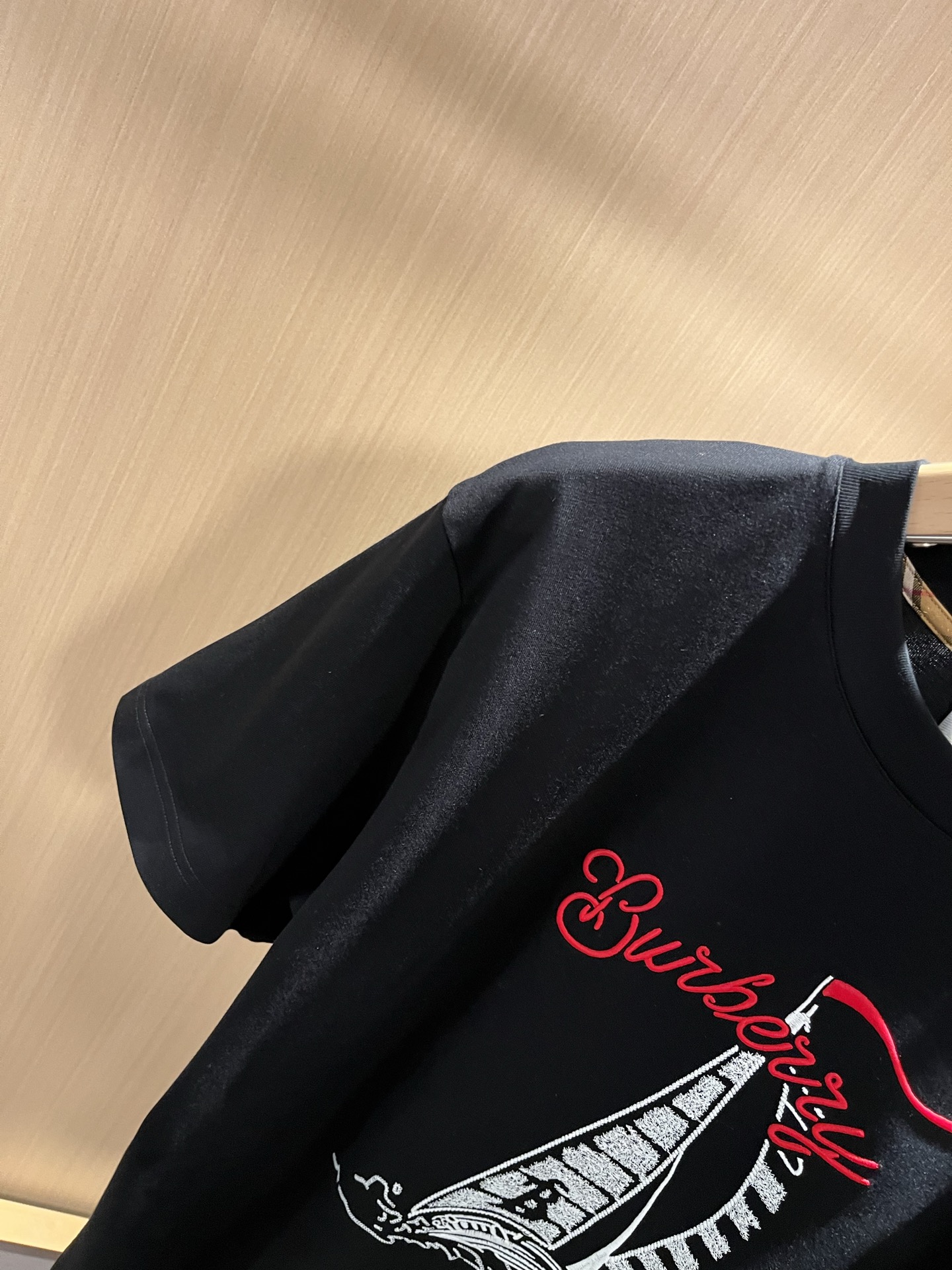 BURBER*Y巴*莉2026春夏新品短袖T恤，重磅来袭，最近比较火热的环保纯棉面料制作而成，高端户外运