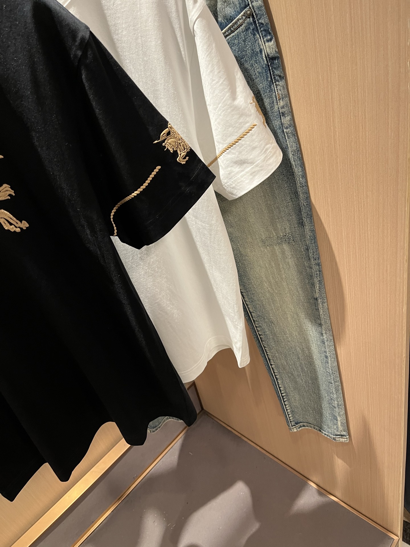 BURBER*Y巴*莉2026春夏新品短袖T恤，重磅来袭，最近比较火热的环保纯棉面料制作而成，高端户外运