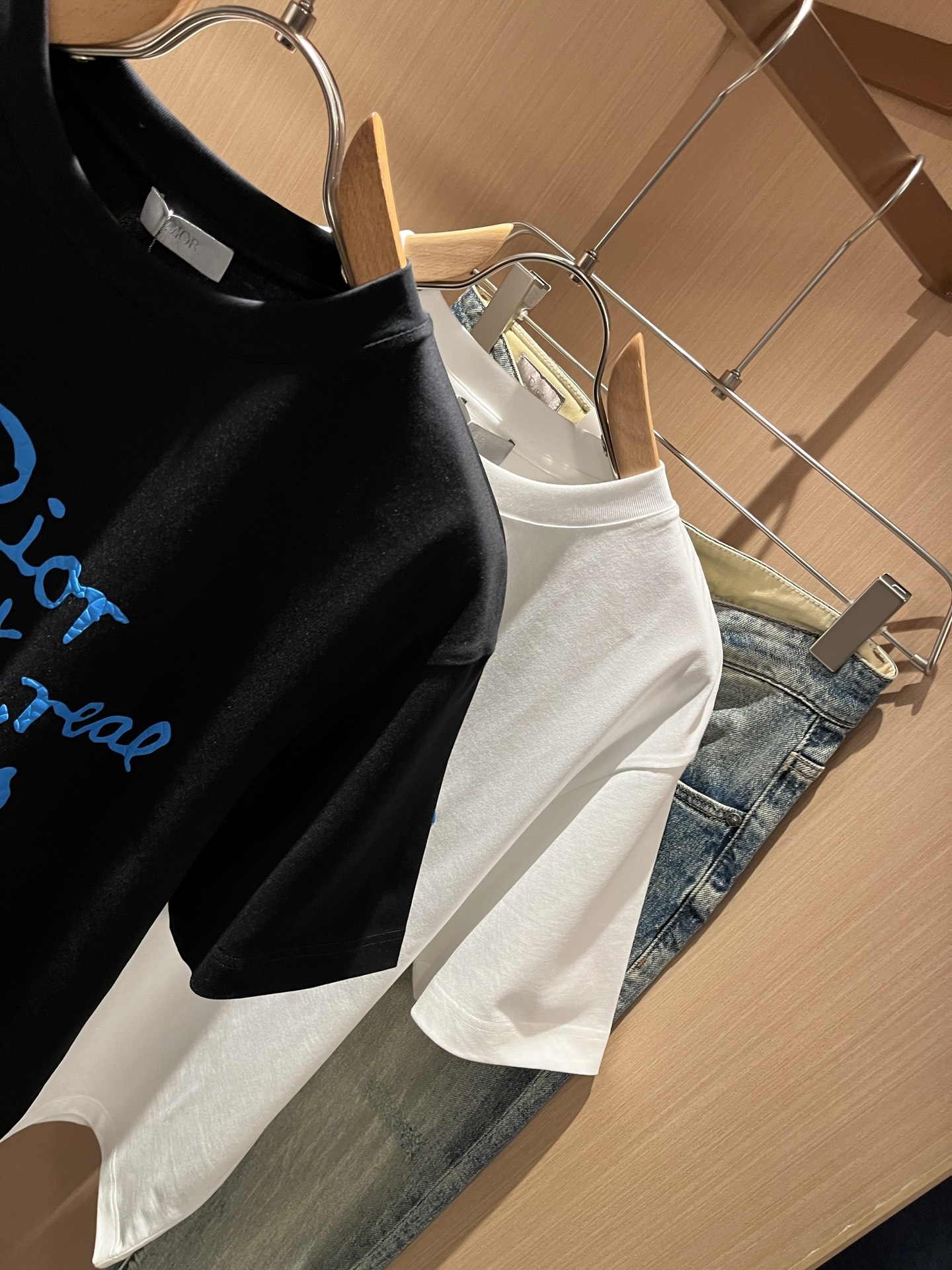 Dio*迪家 2026春夏新款男女同款👫短袖T恤，专柜同步发售！定制专属260克纯棉面料，定制原版工艺螺