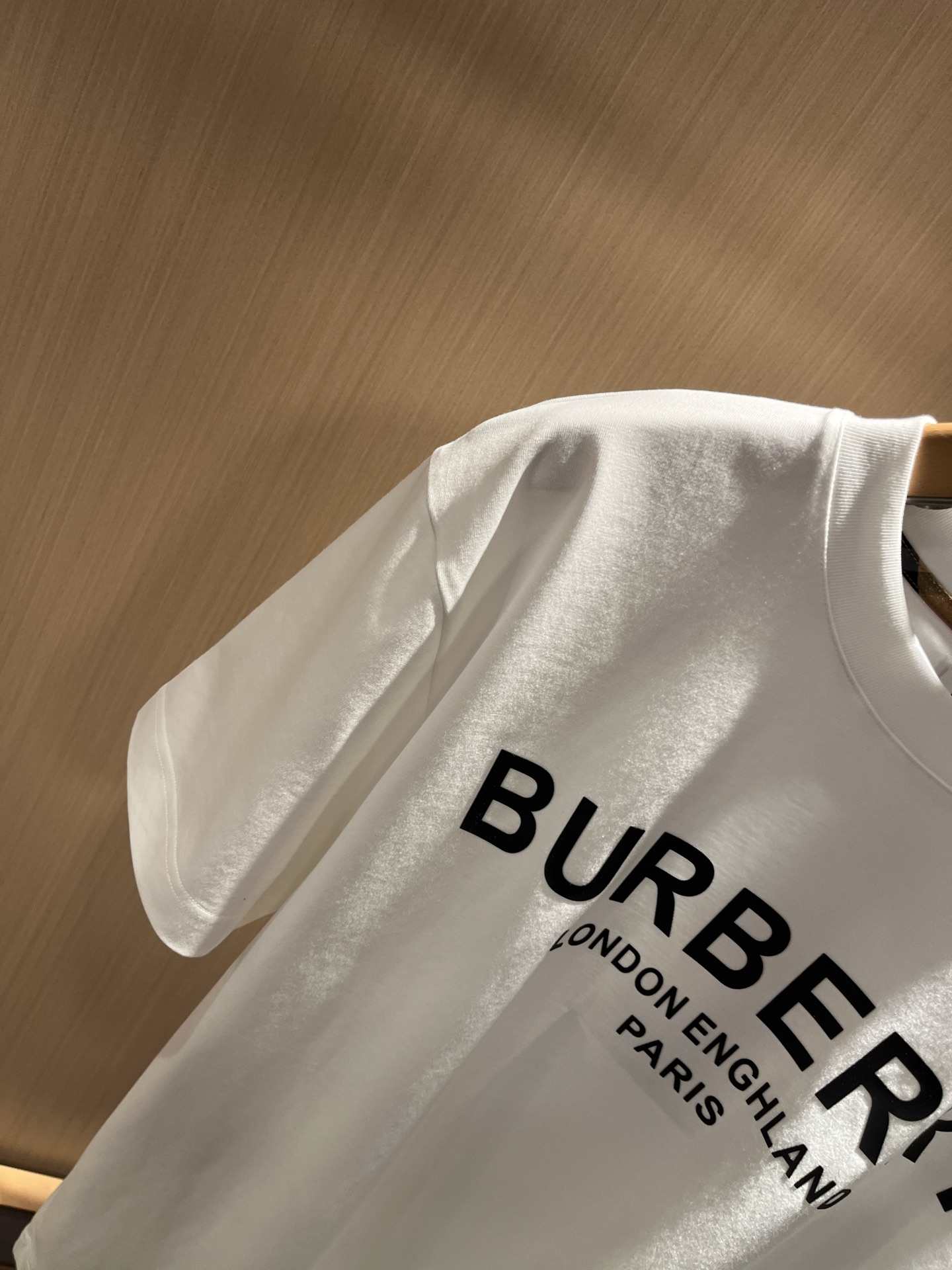 BURBER*Y巴*莉2026春夏新品短袖T恤，重磅来袭，最近比较火热的环保纯棉面料制作而成，高端户外运