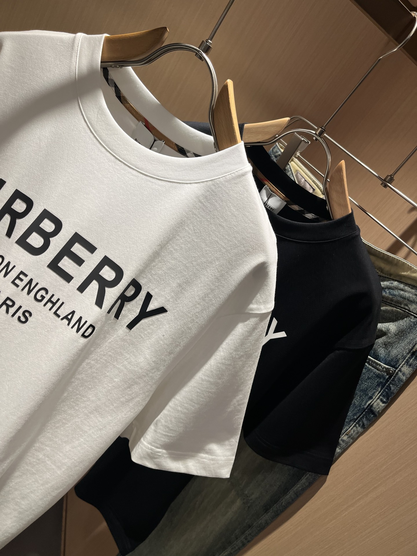 BURBER*Y巴*莉2026春夏新品短袖T恤，重磅来袭，最近比较火热的环保纯棉面料制作而成，高端户外运
