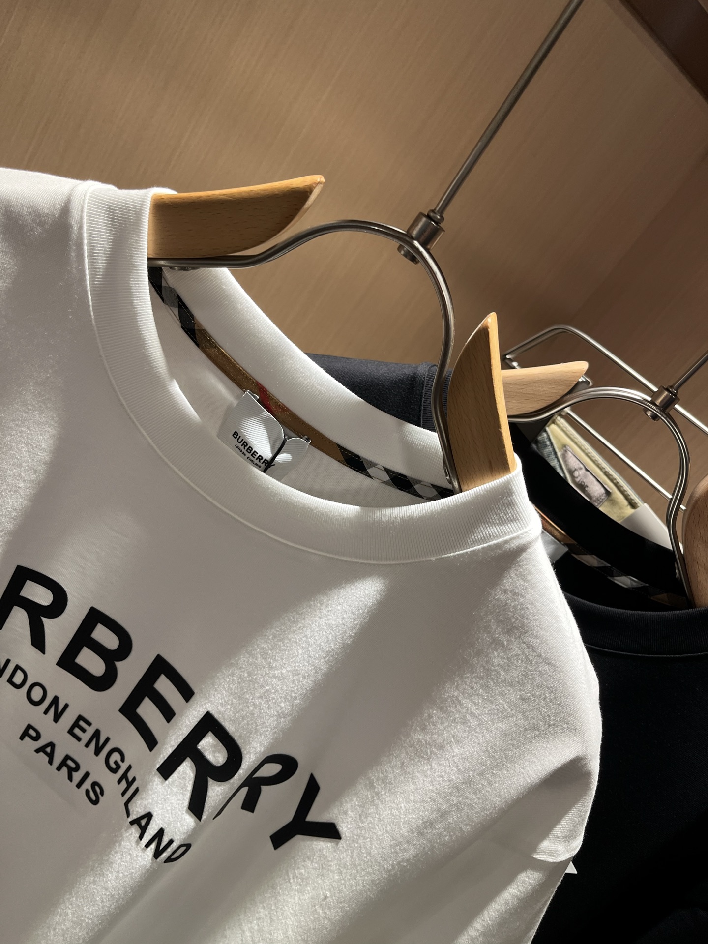 BURBER*Y巴*莉2026春夏新品短袖T恤，重磅来袭，最近比较火热的环保纯棉面料制作而成，高端户外运