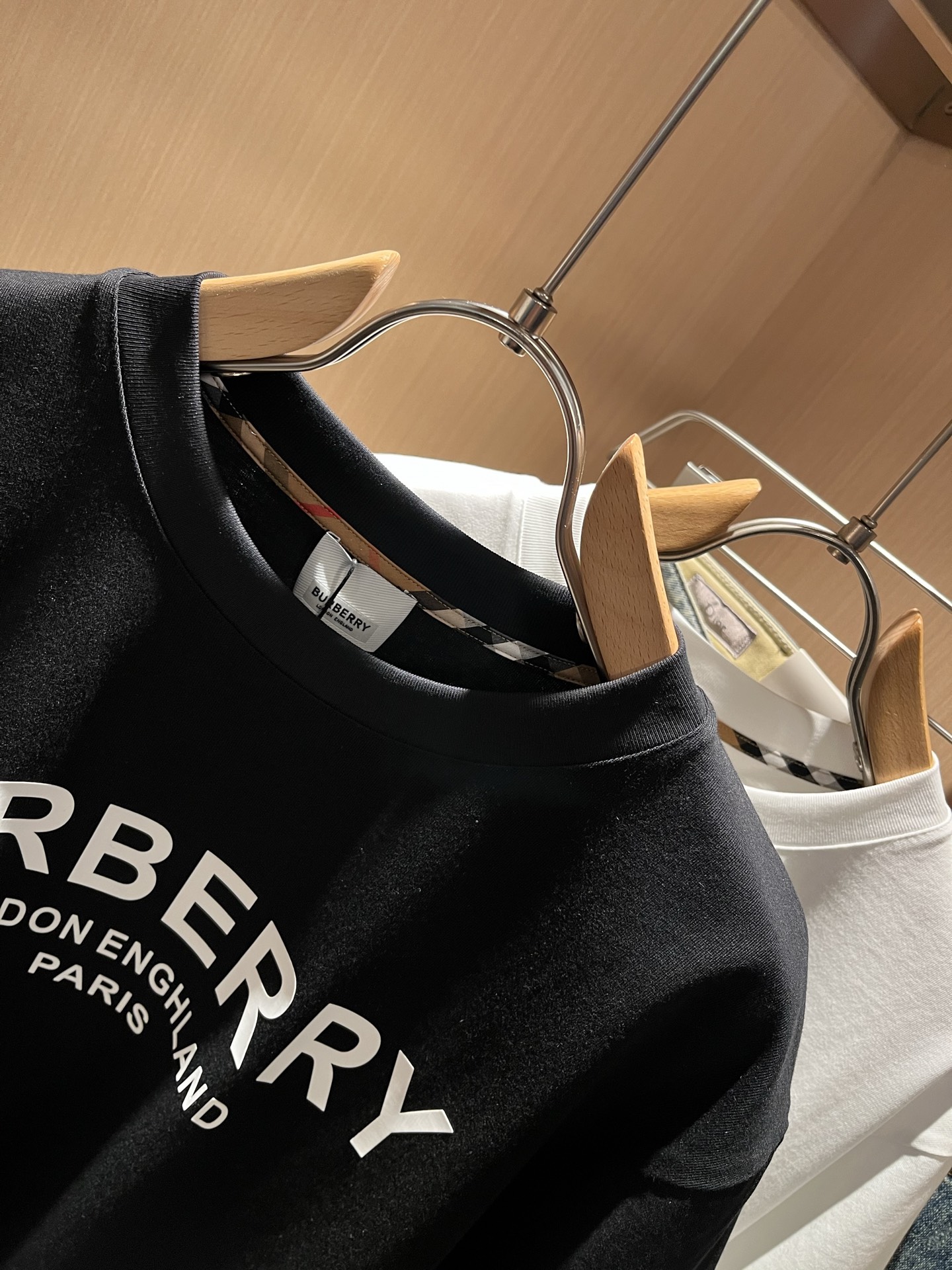 BURBER*Y巴*莉2026春夏新品短袖T恤，重磅来袭，最近比较火热的环保纯棉面料制作而成，高端户外运