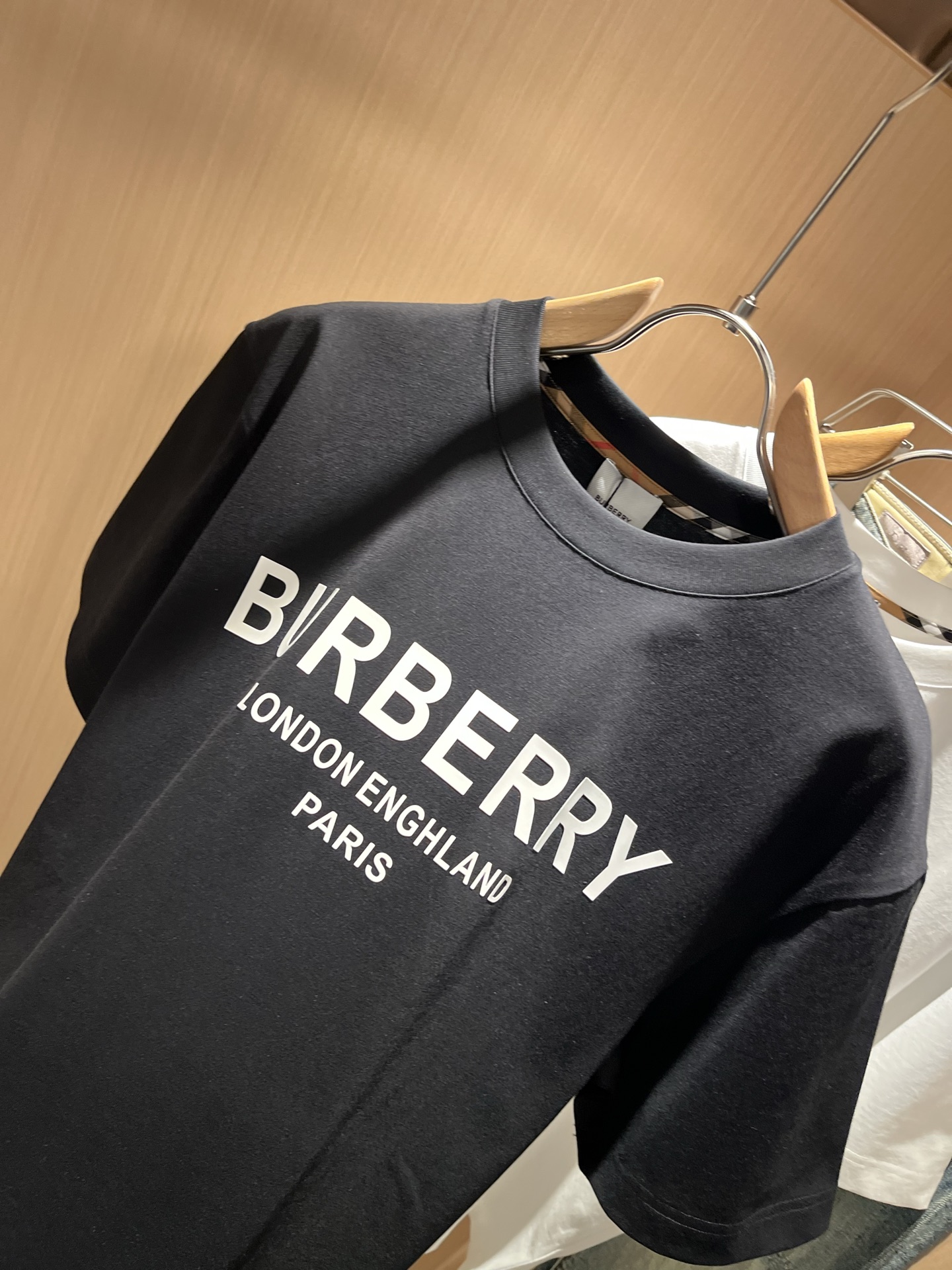 BURBER*Y巴*莉2026春夏新品短袖T恤，重磅来袭，最近比较火热的环保纯棉面料制作而成，高端户外运