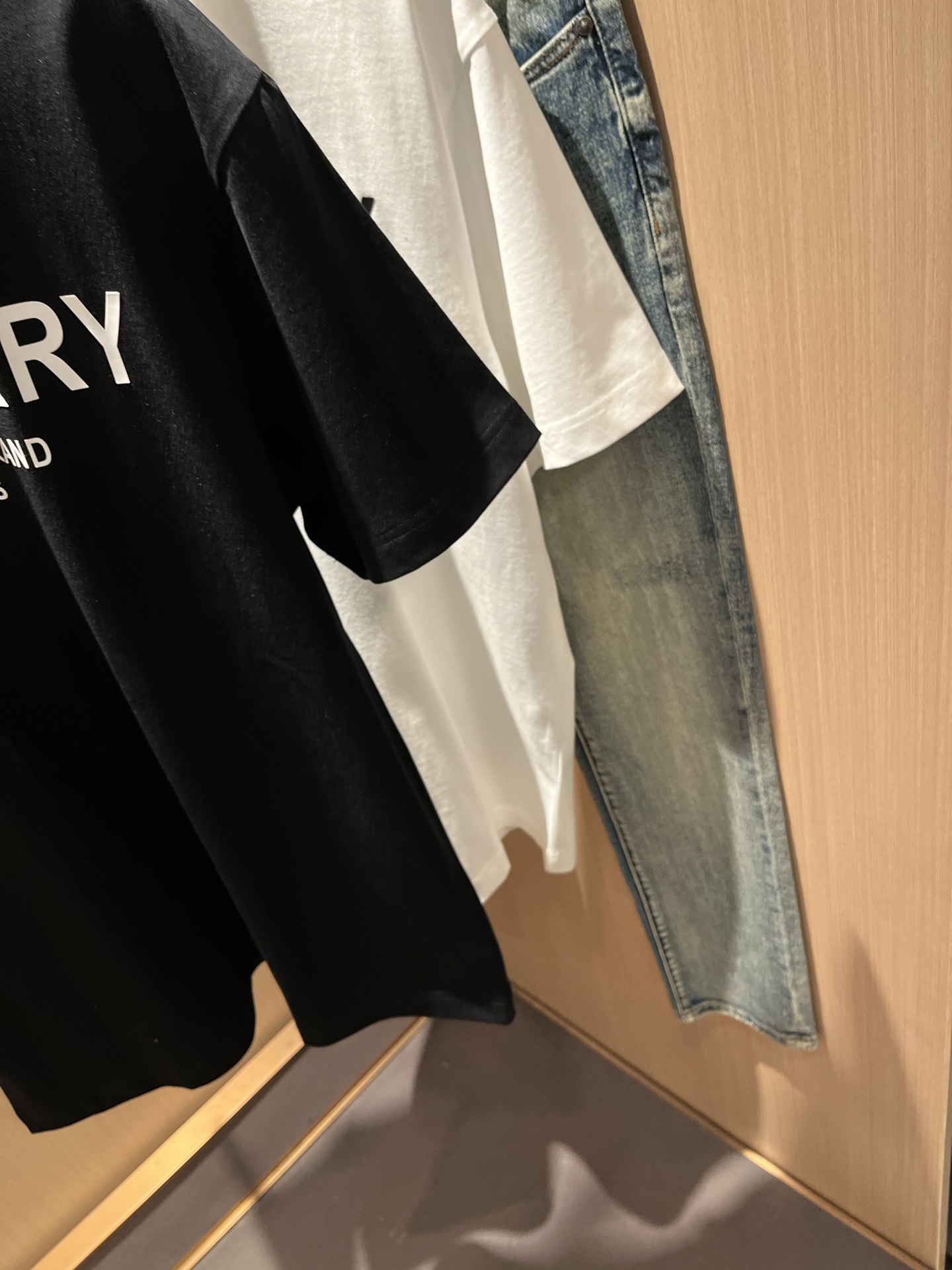 BURBER*Y巴*莉2026春夏新品短袖T恤，重磅来袭，最近比较火热的环保纯棉面料制作而成，高端户外运