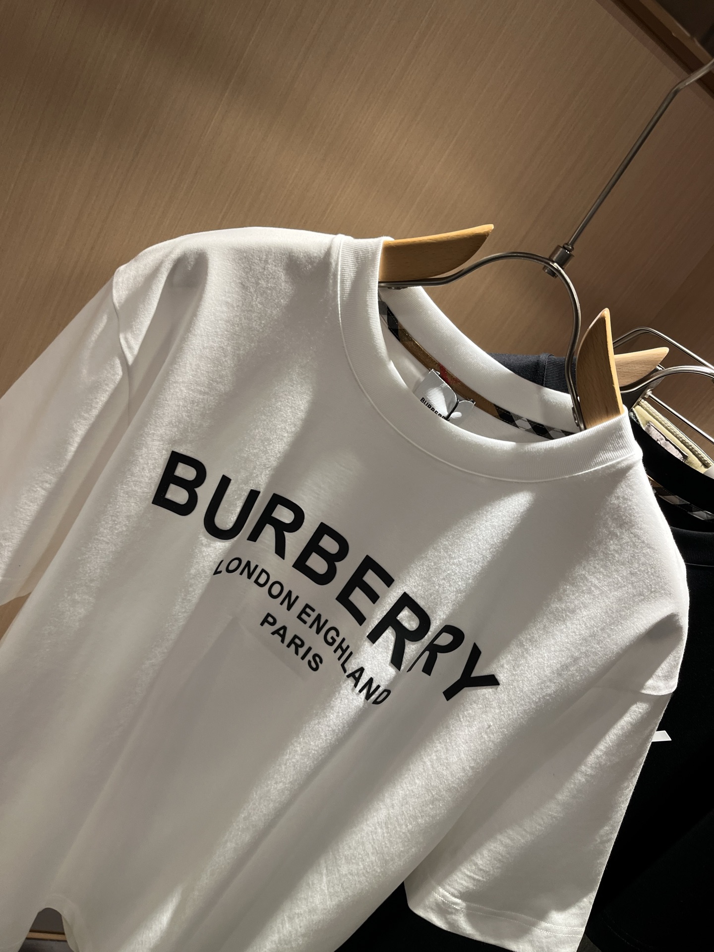 BURBER*Y巴*莉2026春夏新品短袖T恤，重磅来袭，最近比较火热的环保纯棉面料制作而成，高端户外运