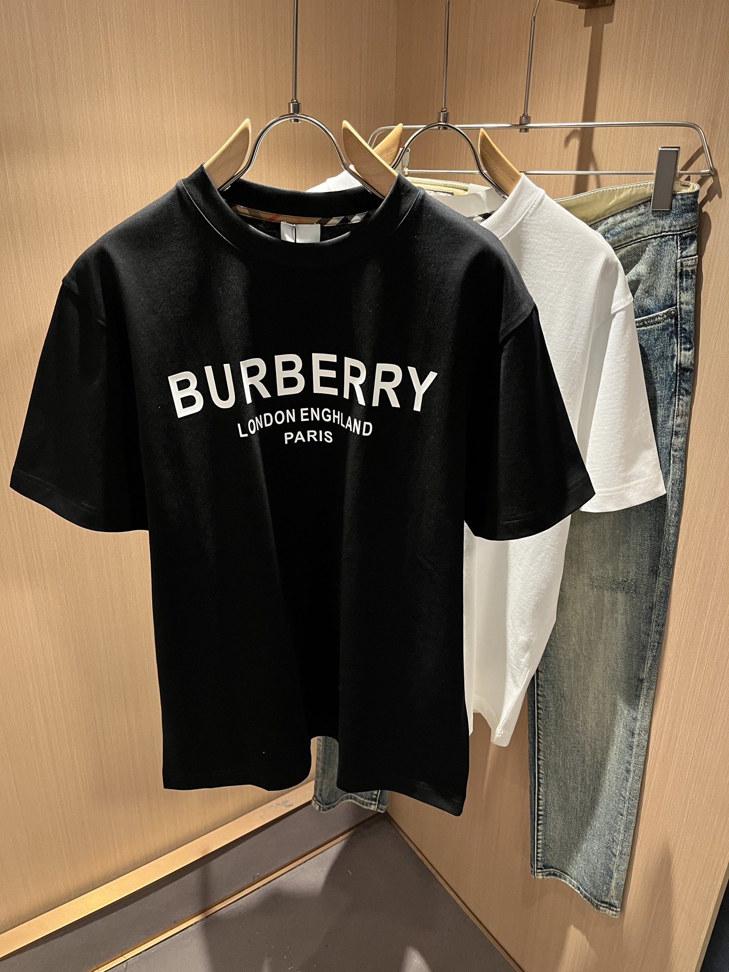 BURBER*Y巴*莉2026春夏新品短袖T恤，重磅来袭，最近比较火热的环保纯棉面料制作而成，高端户外运