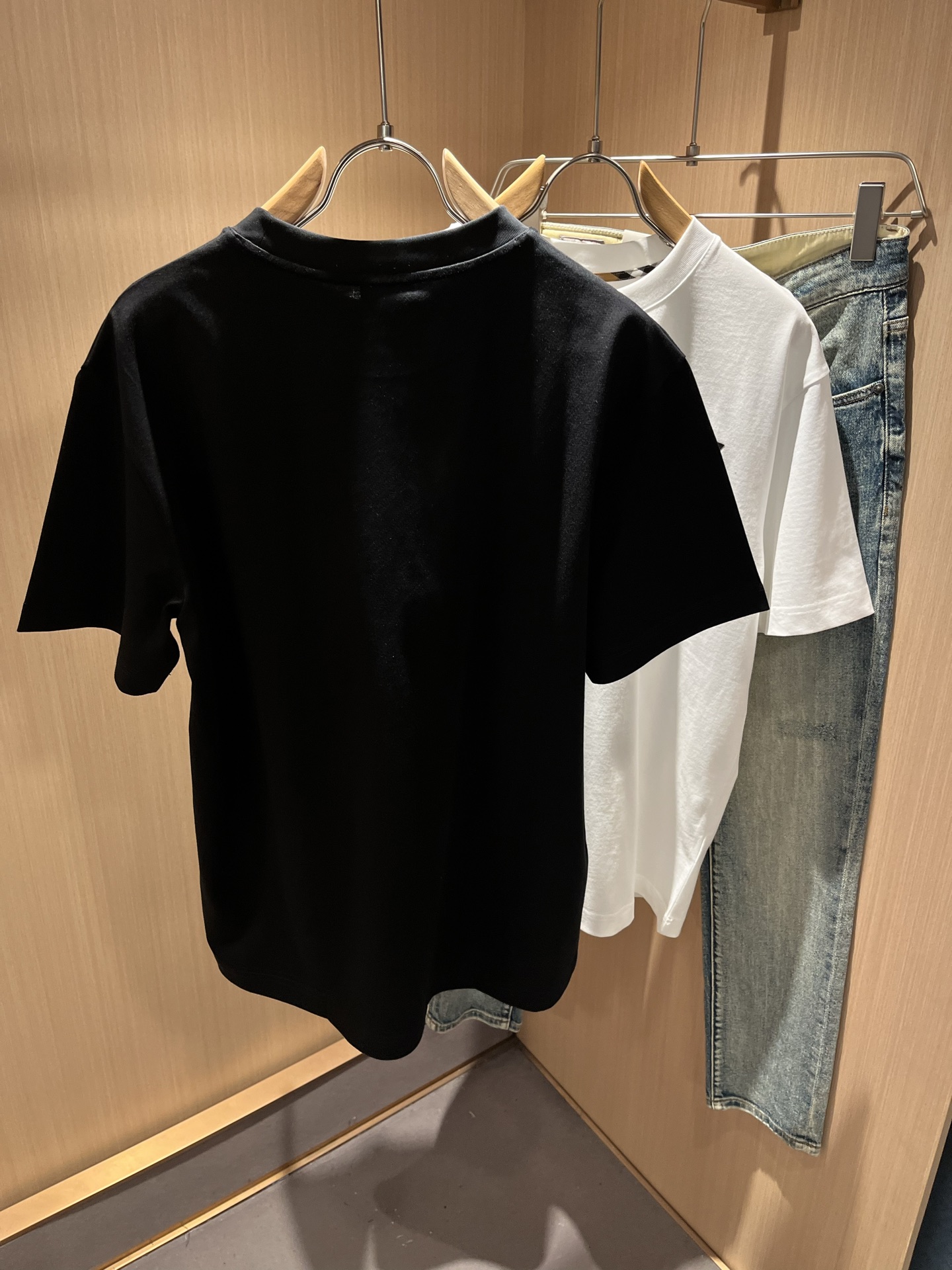 BURBER*Y巴*莉2026春夏新品短袖T恤，重磅来袭，最近比较火热的环保纯棉面料制作而成，高端户外运