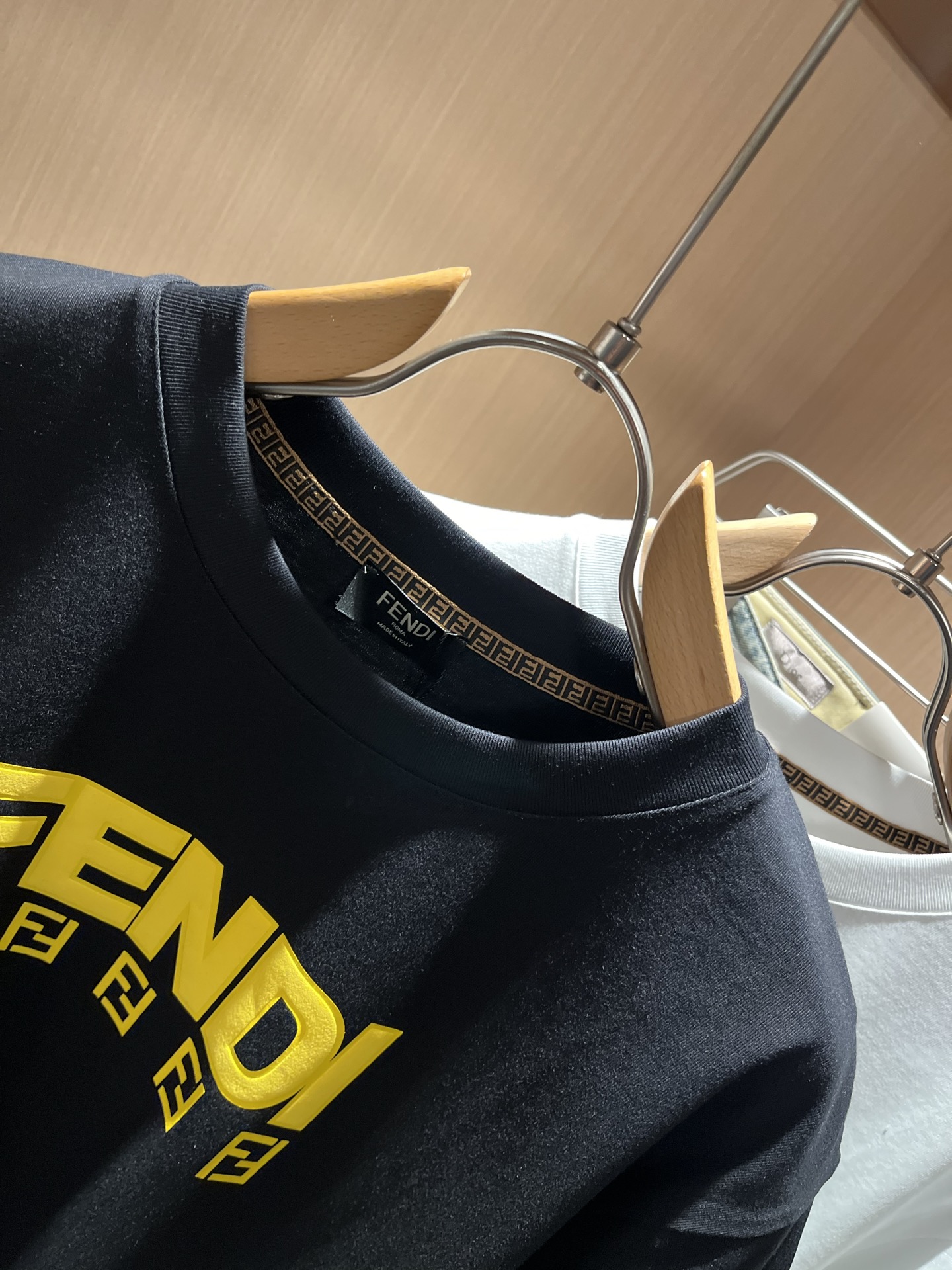 FEN*I 芬*迪2026春夏新款FD家族FF男女同款👫短袖T恤，男女同款👫百搭极简短袖。意大利原厂订单