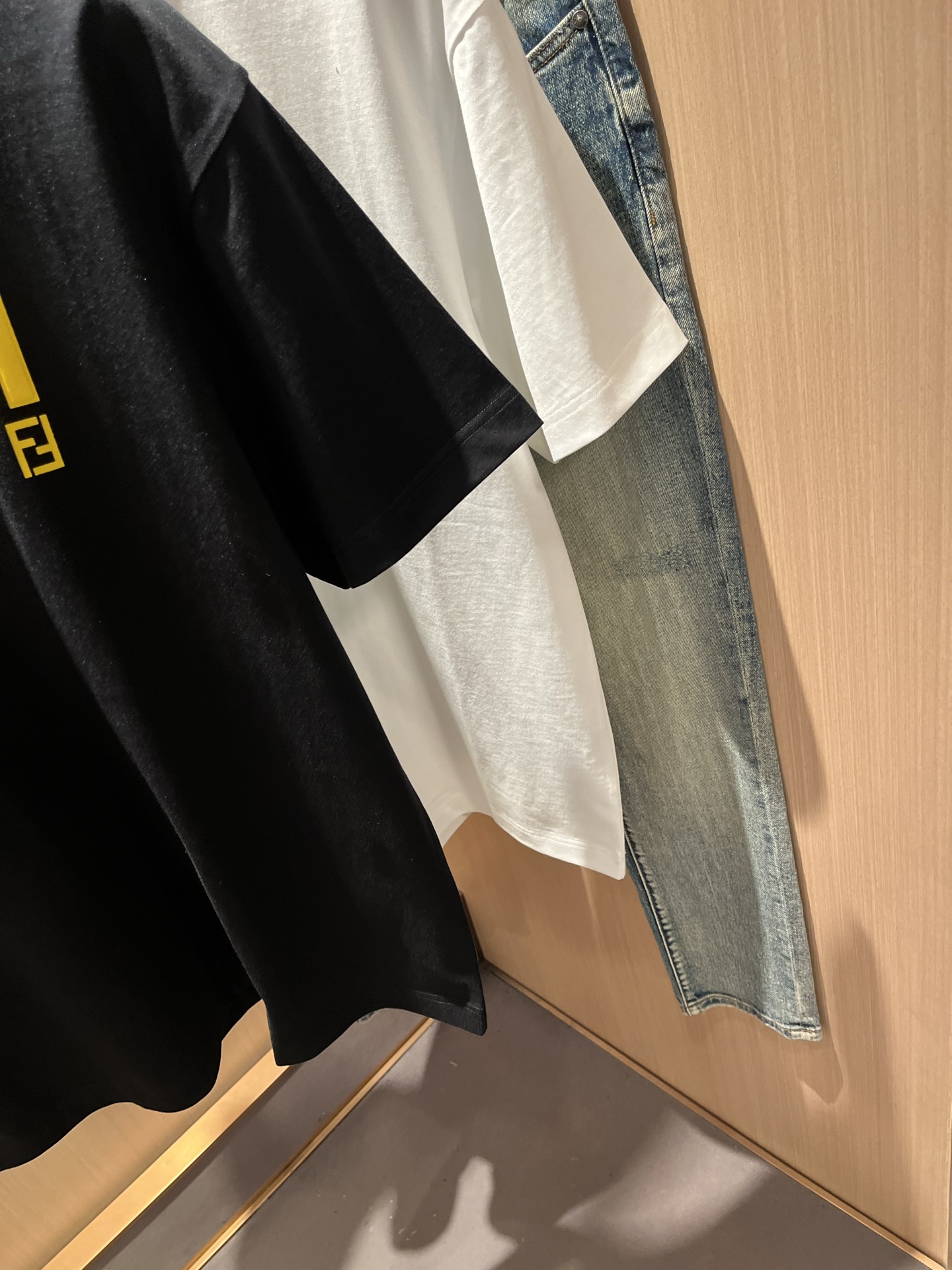 FEN*I 芬*迪2026春夏新款FD家族FF男女同款👫短袖T恤，男女同款👫百搭极简短袖。意大利原厂订单