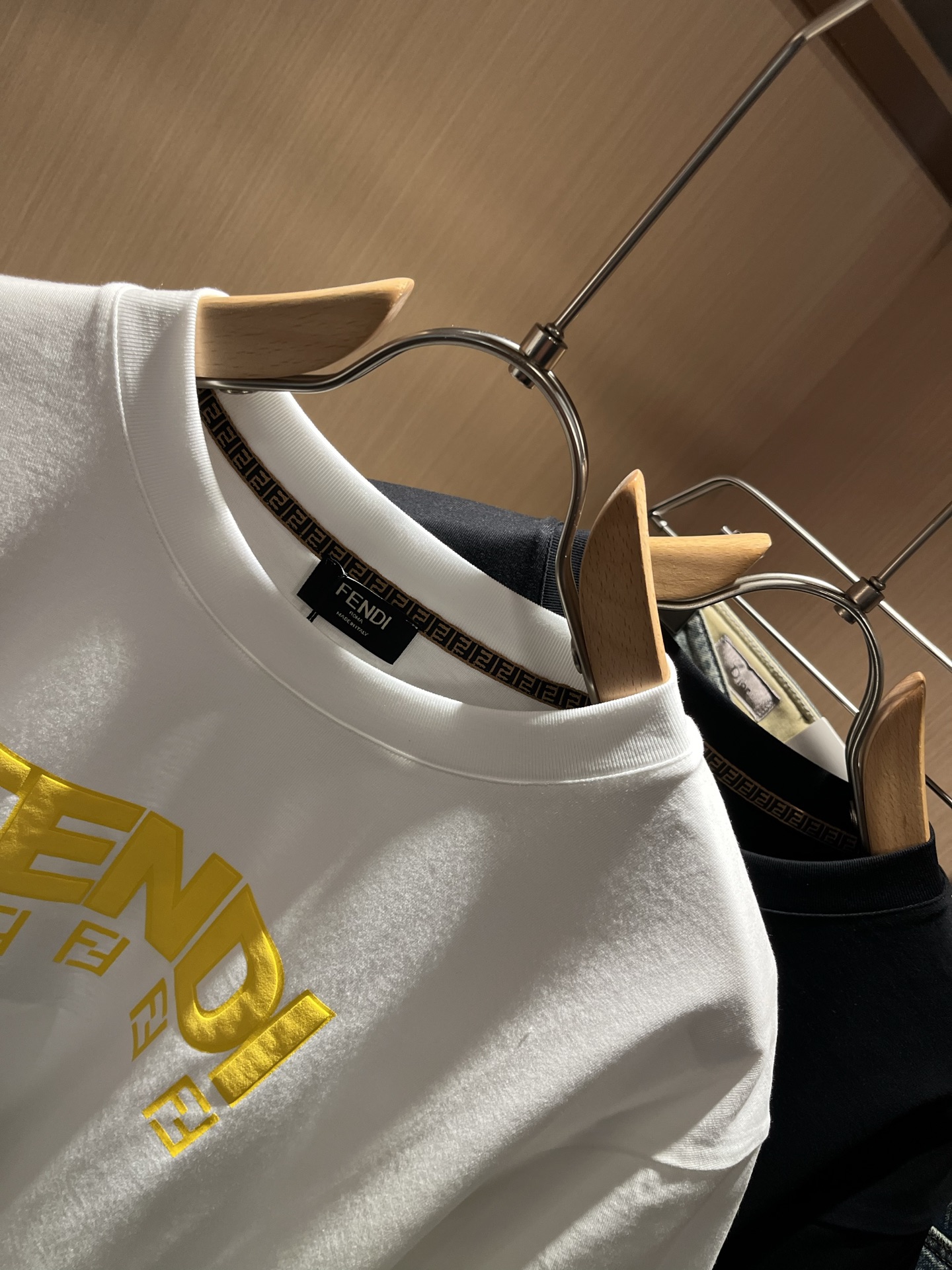 FEN*I 芬*迪2026春夏新款FD家族FF男女同款👫短袖T恤，男女同款👫百搭极简短袖。意大利原厂订单