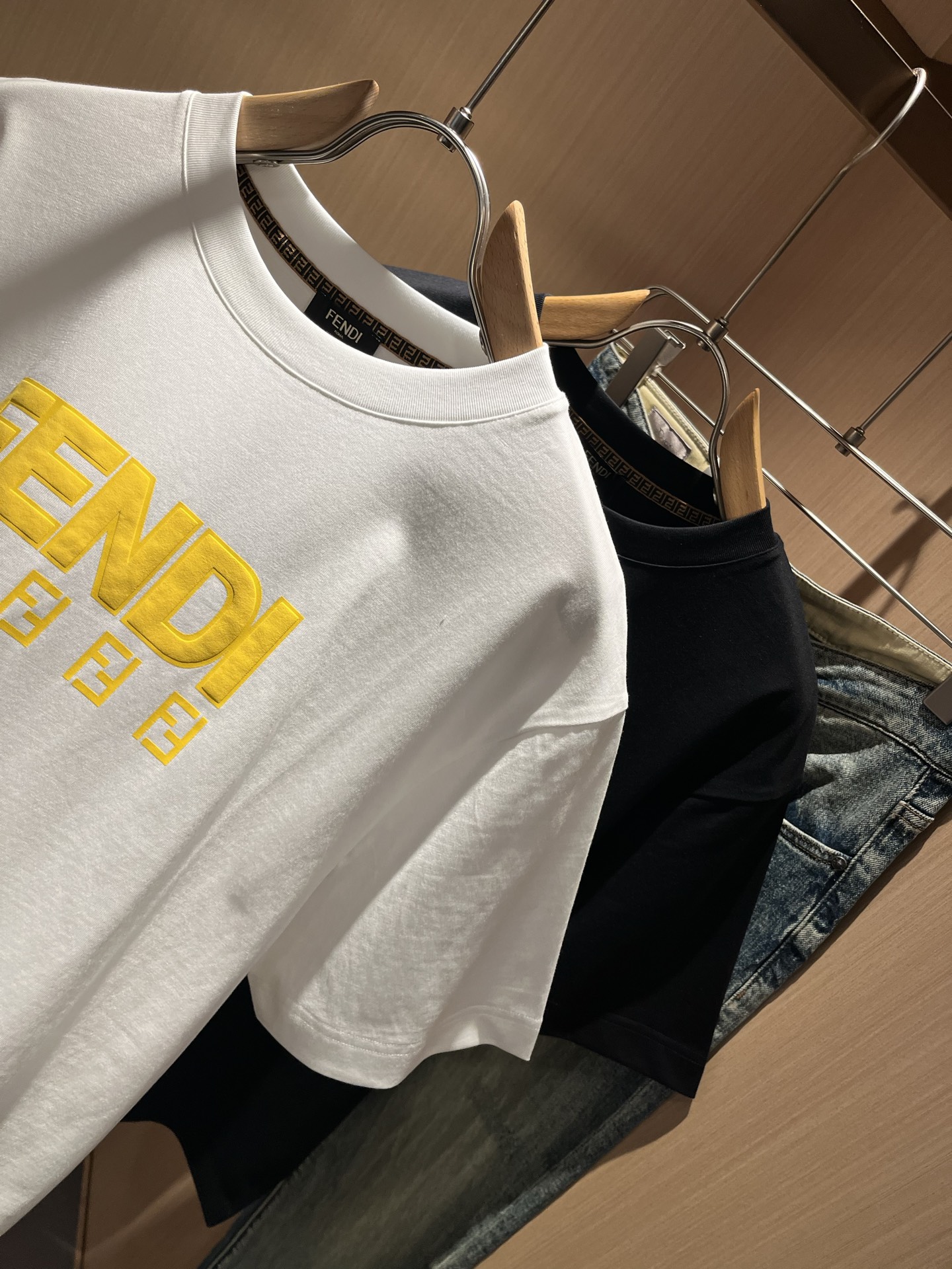 FEN*I 芬*迪2026春夏新款FD家族FF男女同款👫短袖T恤，男女同款👫百搭极简短袖。意大利原厂订单