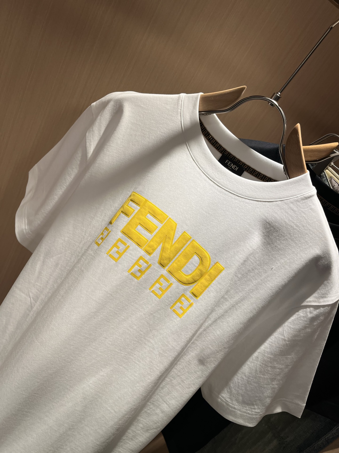 FEN*I 芬*迪2026春夏新款FD家族FF男女同款👫短袖T恤，男女同款👫百搭极简短袖。意大利原厂订单