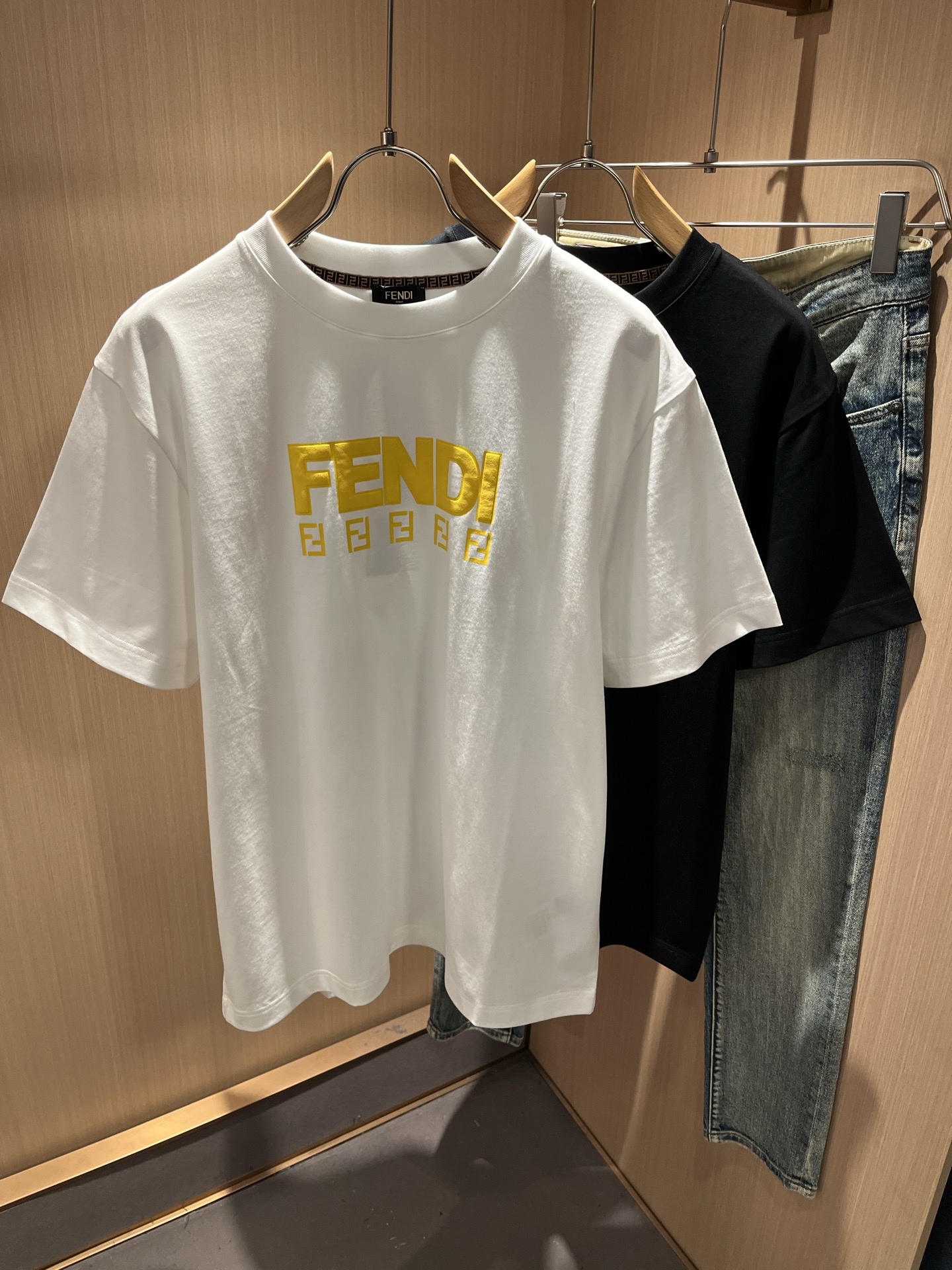 FEN*I 芬*迪2026春夏新款FD家族FF男女同款👫短袖T恤，男女同款👫百搭极简短袖。意大利原厂订单