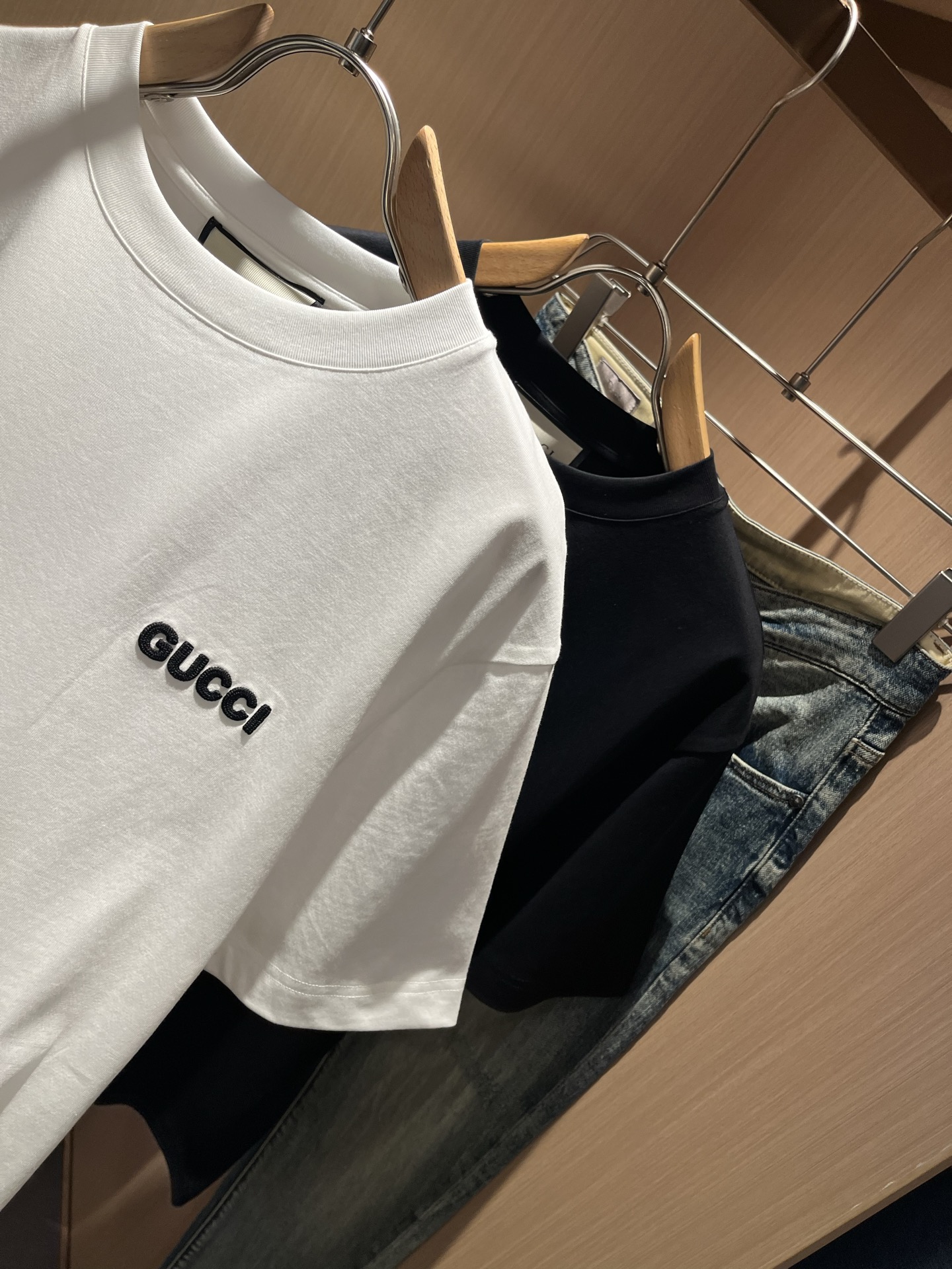 Gucc*古家 2026春夏新款男女同情侣款👫休闲宽松棉质圆领短袖T恤衫！贸易公司渠道稀出，同步官网发售