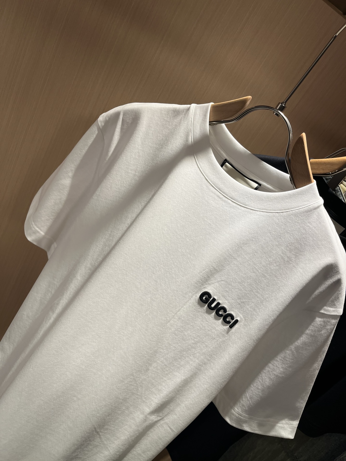 Gucc*古家 2026春夏新款男女同情侣款👫休闲宽松棉质圆领短袖T恤衫！贸易公司渠道稀出，同步官网发售