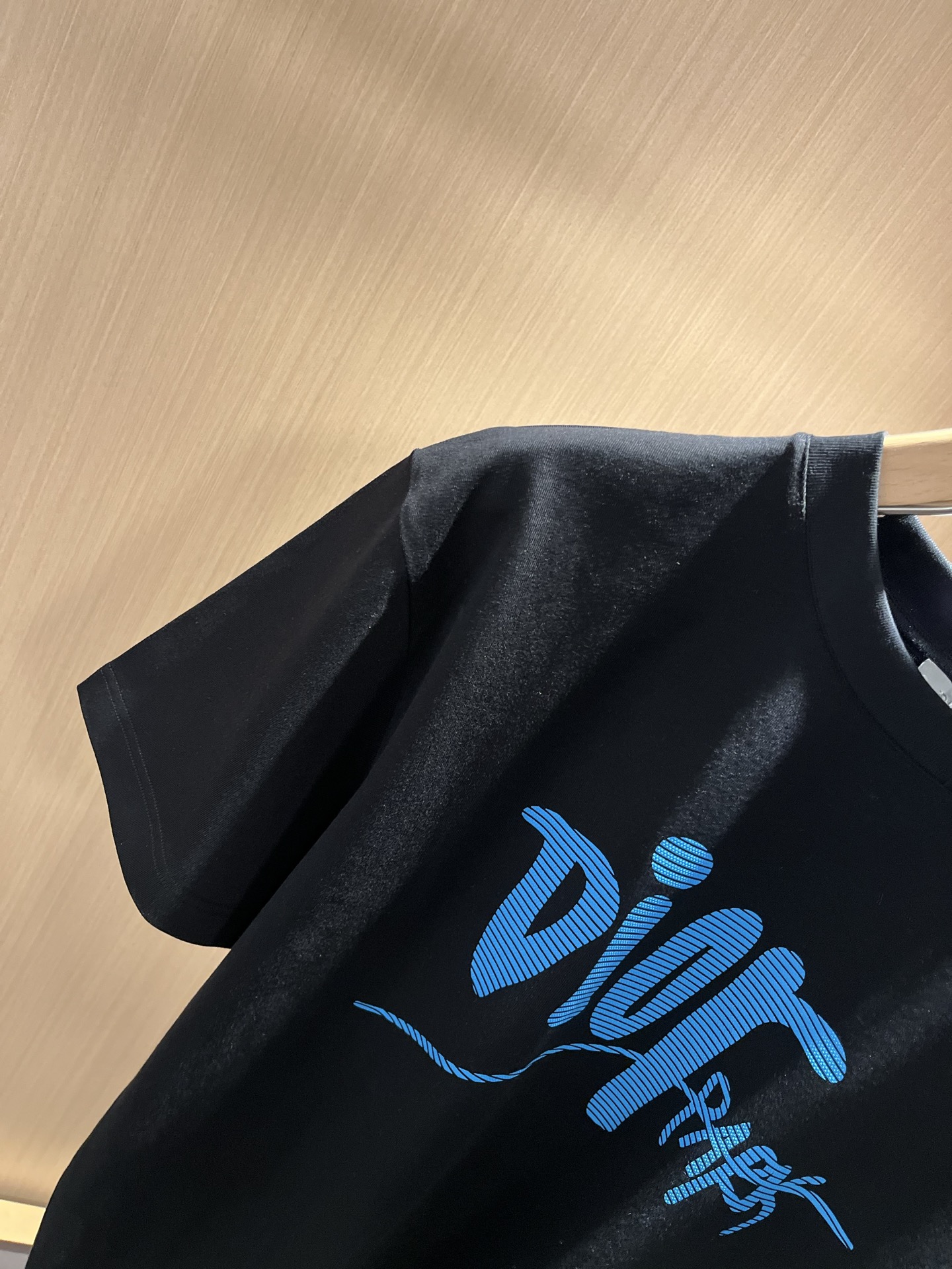 Dio*迪家 2026春夏新款男女同款👫短袖T恤，专柜同步发售！定制专属260克纯棉面料，定制原版工艺螺