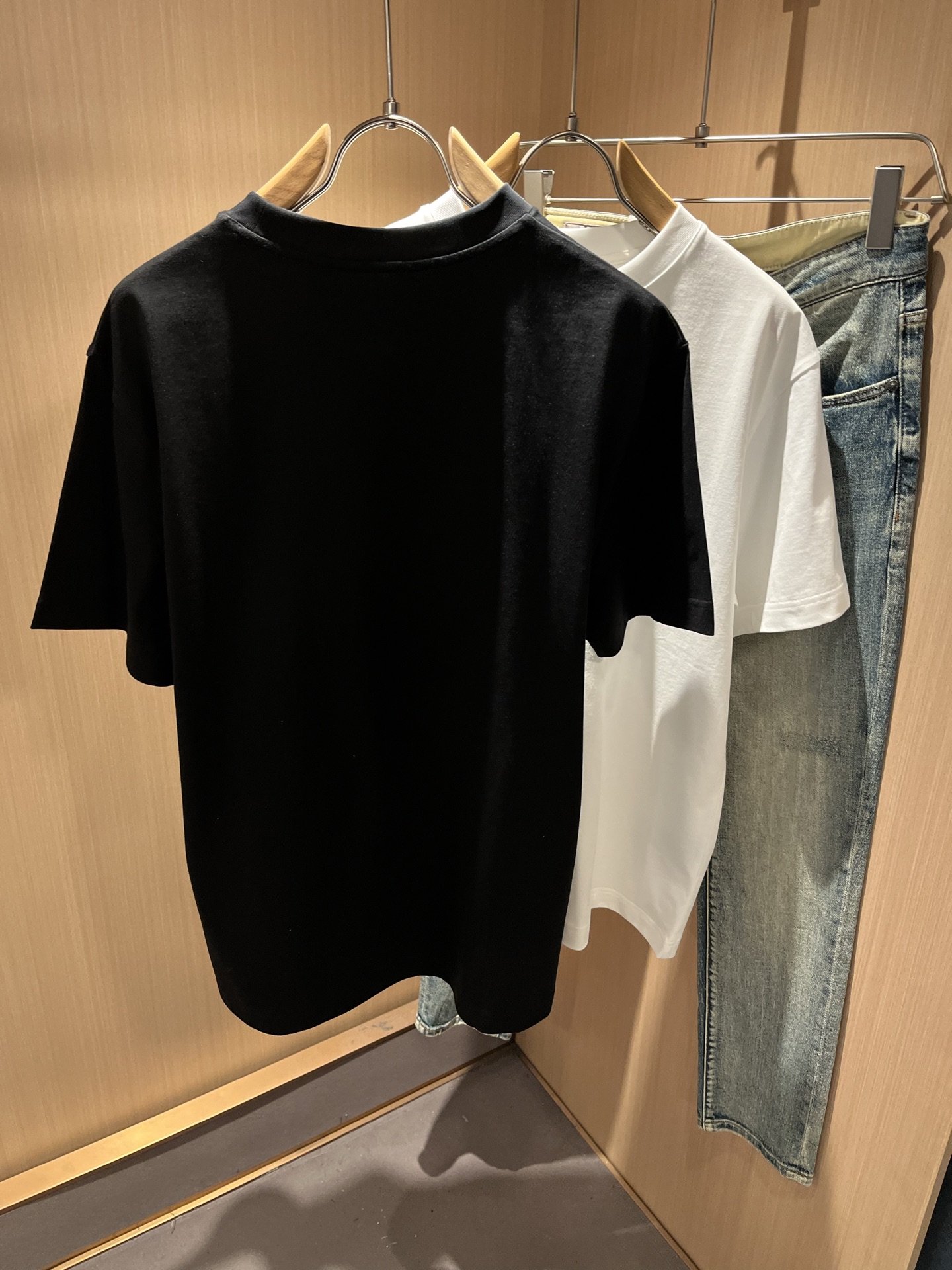 Dio*迪家 2026春夏新款男女同款👫短袖T恤，专柜同步发售！定制专属260克纯棉面料，定制原版工艺螺