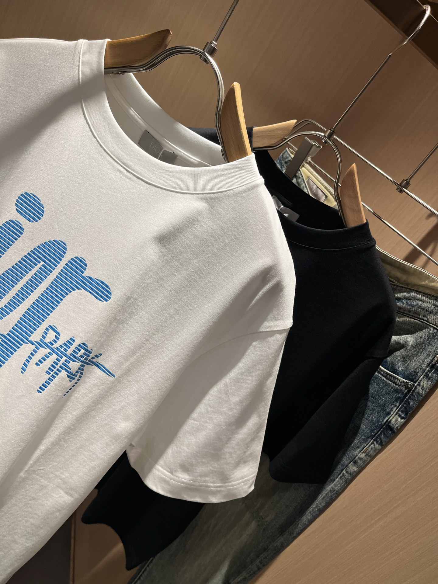 Dio*迪家 2026春夏新款男女同款👫短袖T恤，专柜同步发售！定制专属260克纯棉面料，定制原版工艺螺