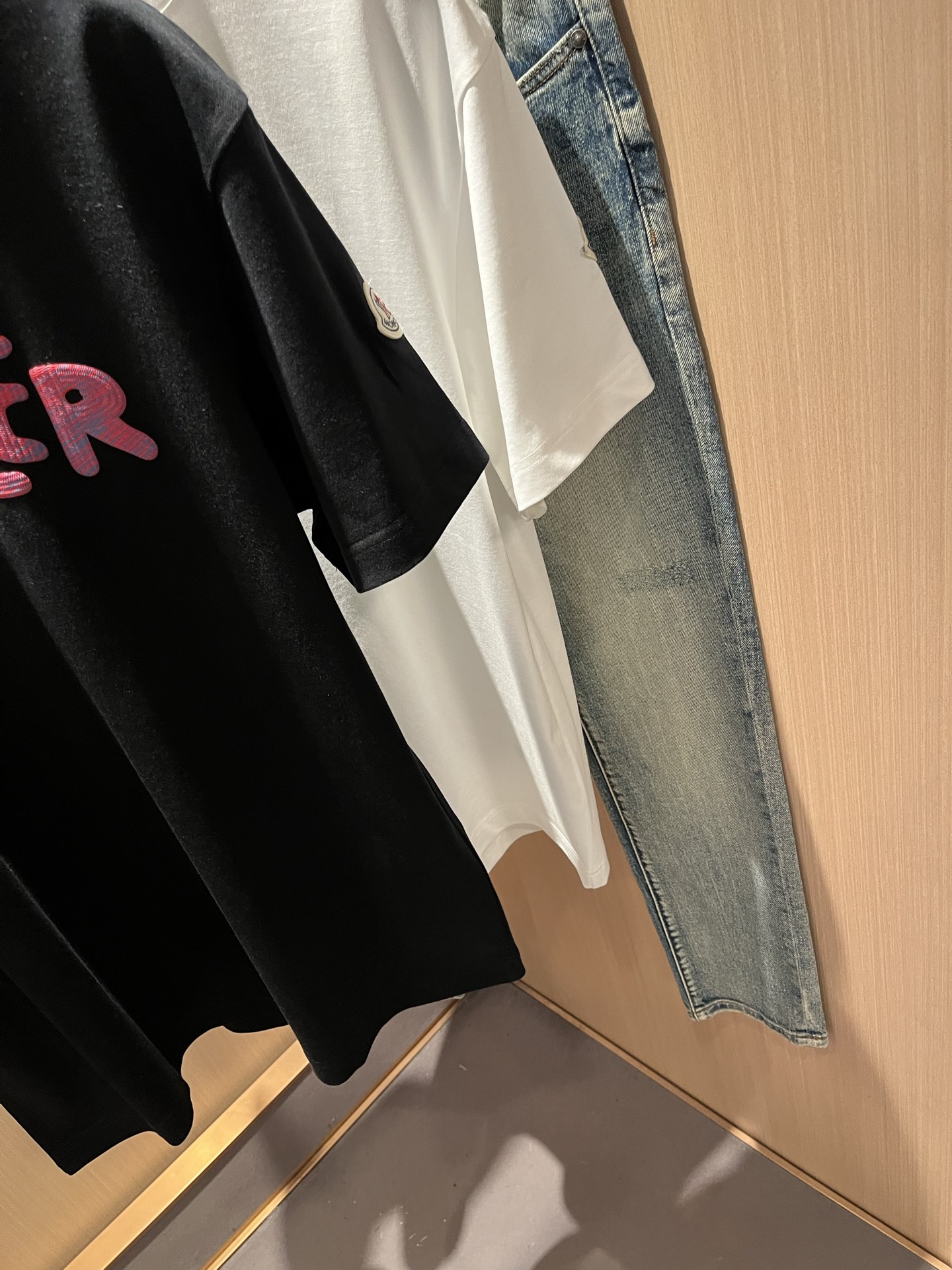 Moncler蒙家 2026春夏最新男女同款👫贸易订单短袖T恤，全品相！！网红款！采用logo图案压胶设