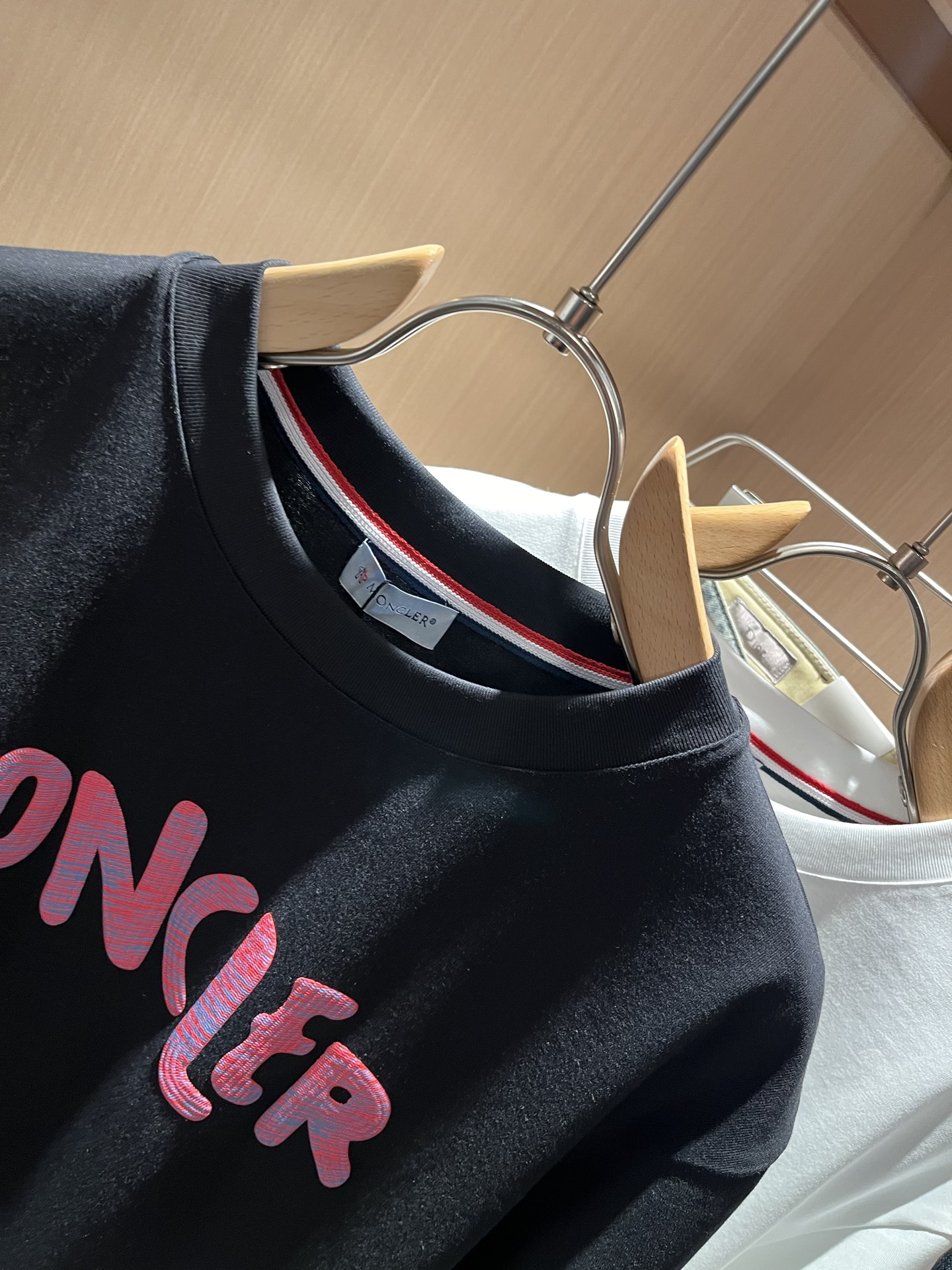 Moncler蒙家 2026春夏最新男女同款👫贸易订单短袖T恤，全品相！！网红款！采用logo图案压胶设