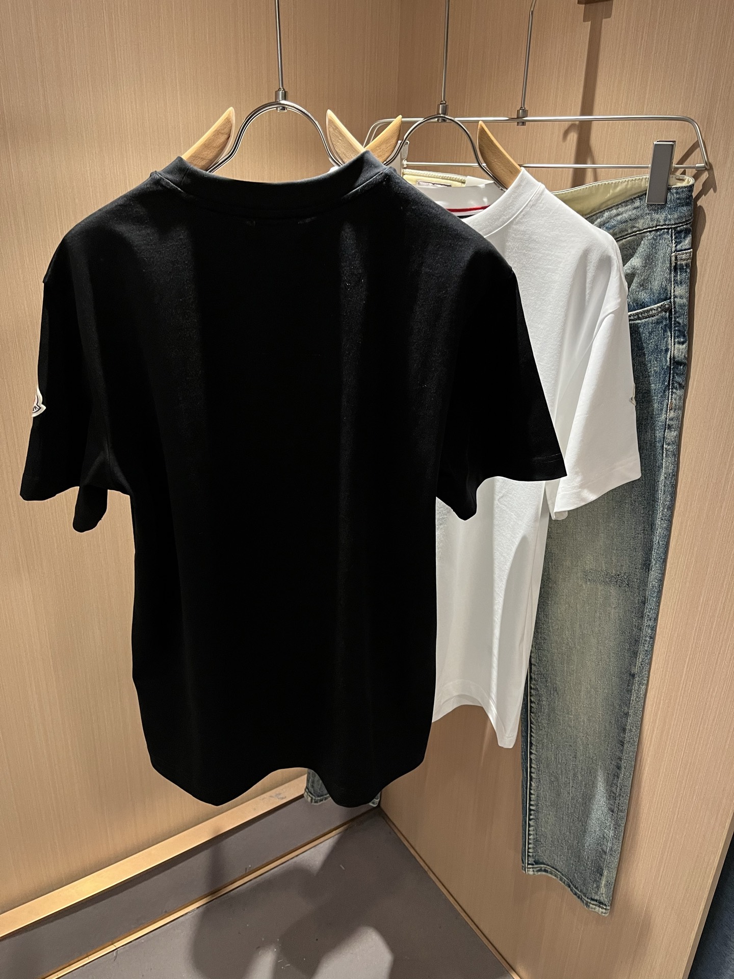 Moncler蒙家 2026春夏最新男女同款👫贸易订单短袖T恤，全品相！！网红款！采用logo图案压胶设