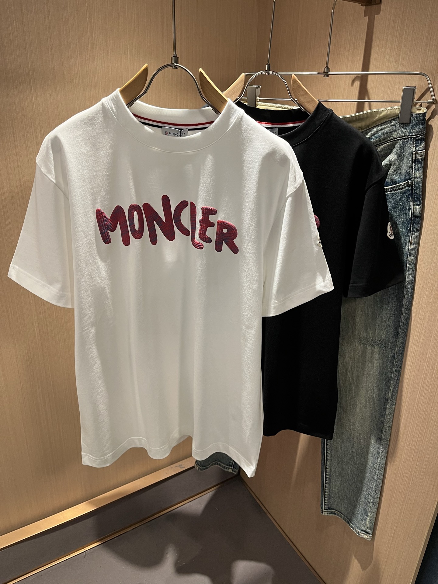 Moncler蒙家 2026春夏最新男女同款👫贸易订单短袖T恤，全品相！！网红款！采用logo图案压胶设