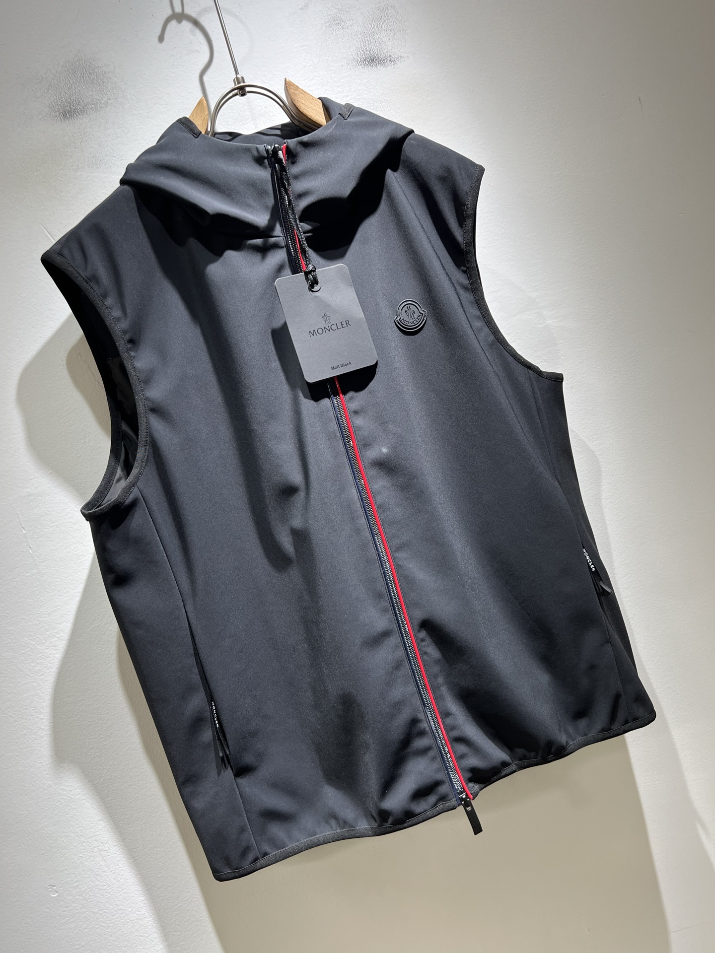 Mon*ler蒙口 2026春夏新款男女同款👫马甲 ！年度的压轴款登场...匠心技艺于一身的经典款.高时