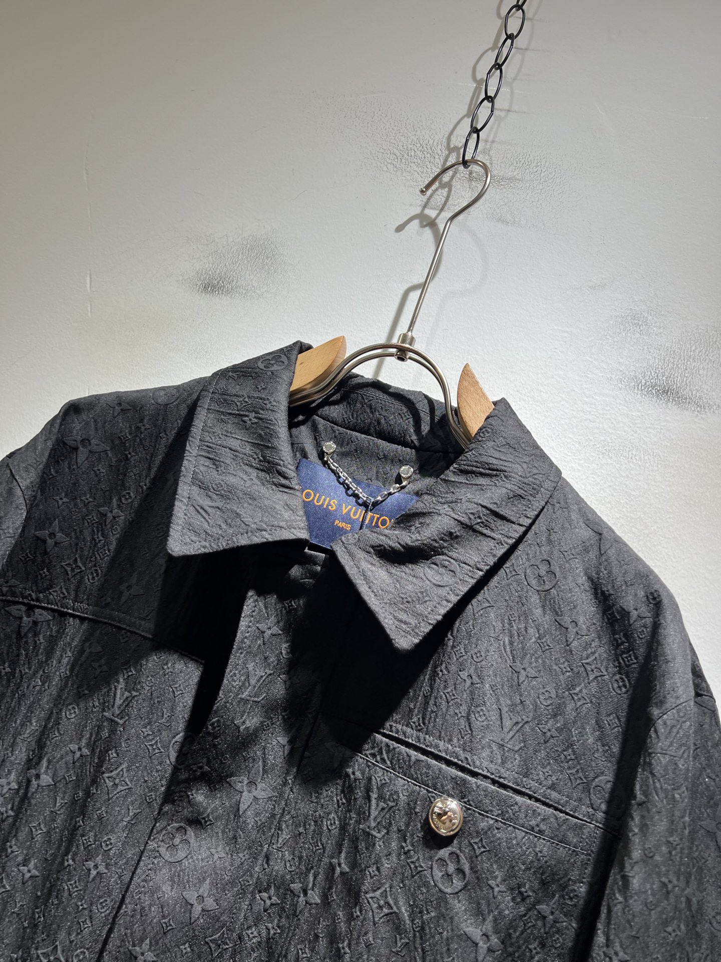 Louis Vuit*on 路易*登 2026春夏新款轻奢Monogram立体暗纹工艺男女同款👫双面穿夹