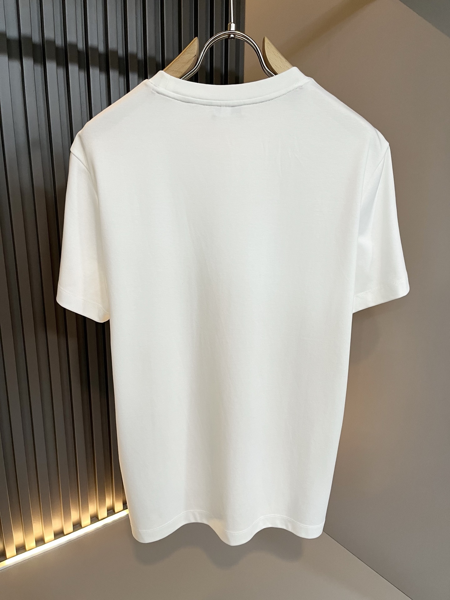 Moncler蒙家 2026春夏最新男女同款👫贸易订单短袖T恤，全品相！！网红款！采用logo图案刺绣设