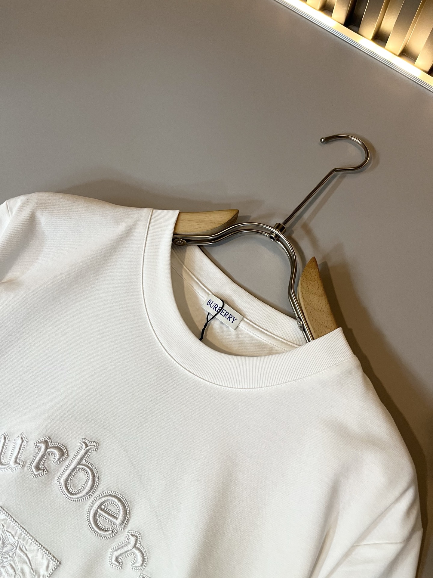 BURBER*Y巴*莉2026春夏新品短袖T恤，重磅来袭，最近比较火热的环保纯棉面料制作而成，高端户外运