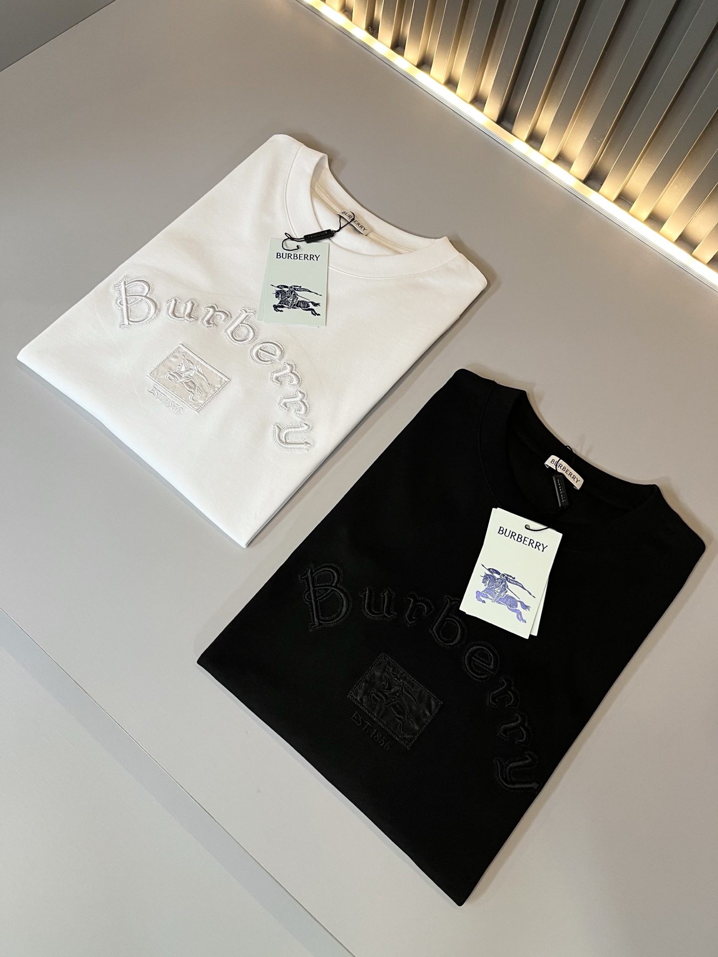 BURBER*Y巴*莉2026春夏新品短袖T恤，重磅来袭，最近比较火热的环保纯棉面料制作而成，高端户外运