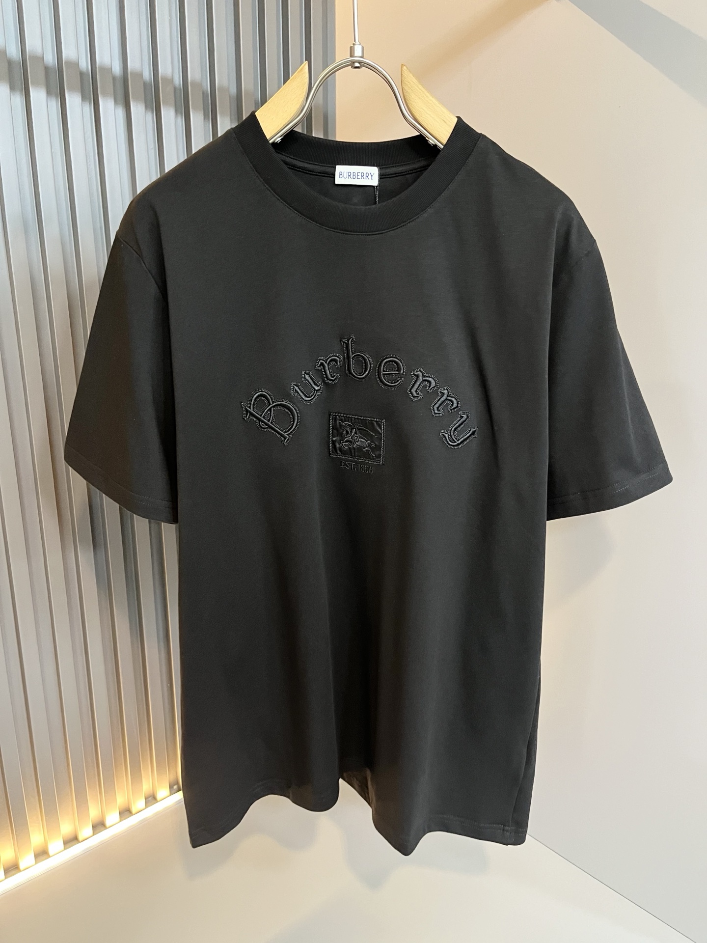 BURBER*Y巴*莉2026春夏新品短袖T恤，重磅来袭，最近比较火热的环保纯棉面料制作而成，高端户外运