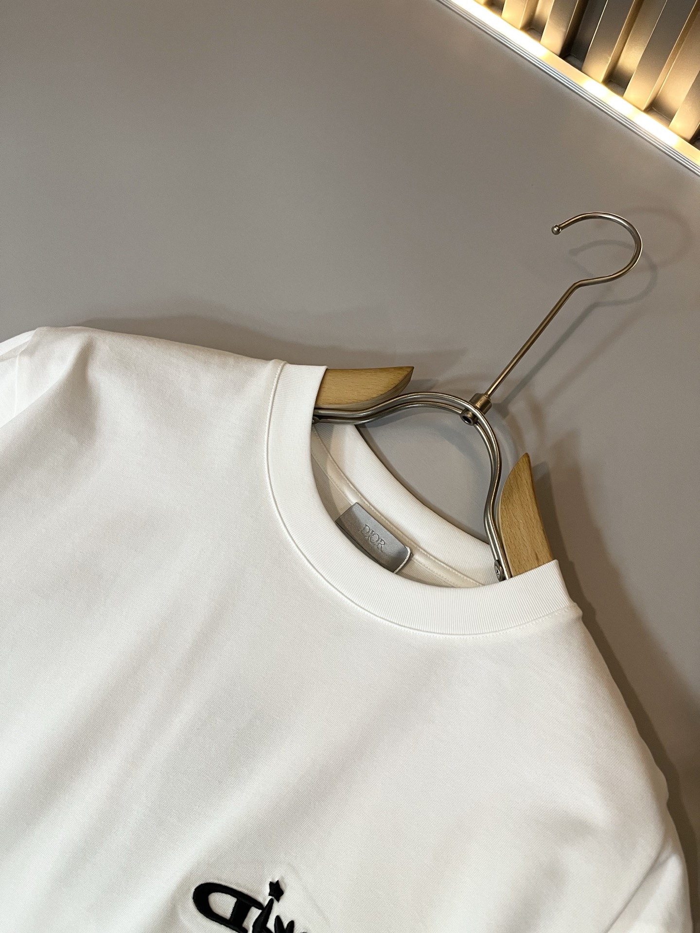 Dio*迪家 2026春夏新款男女同款👫短袖T恤，专柜同步发售！定制专属260克纯棉面料，定制原版工艺螺