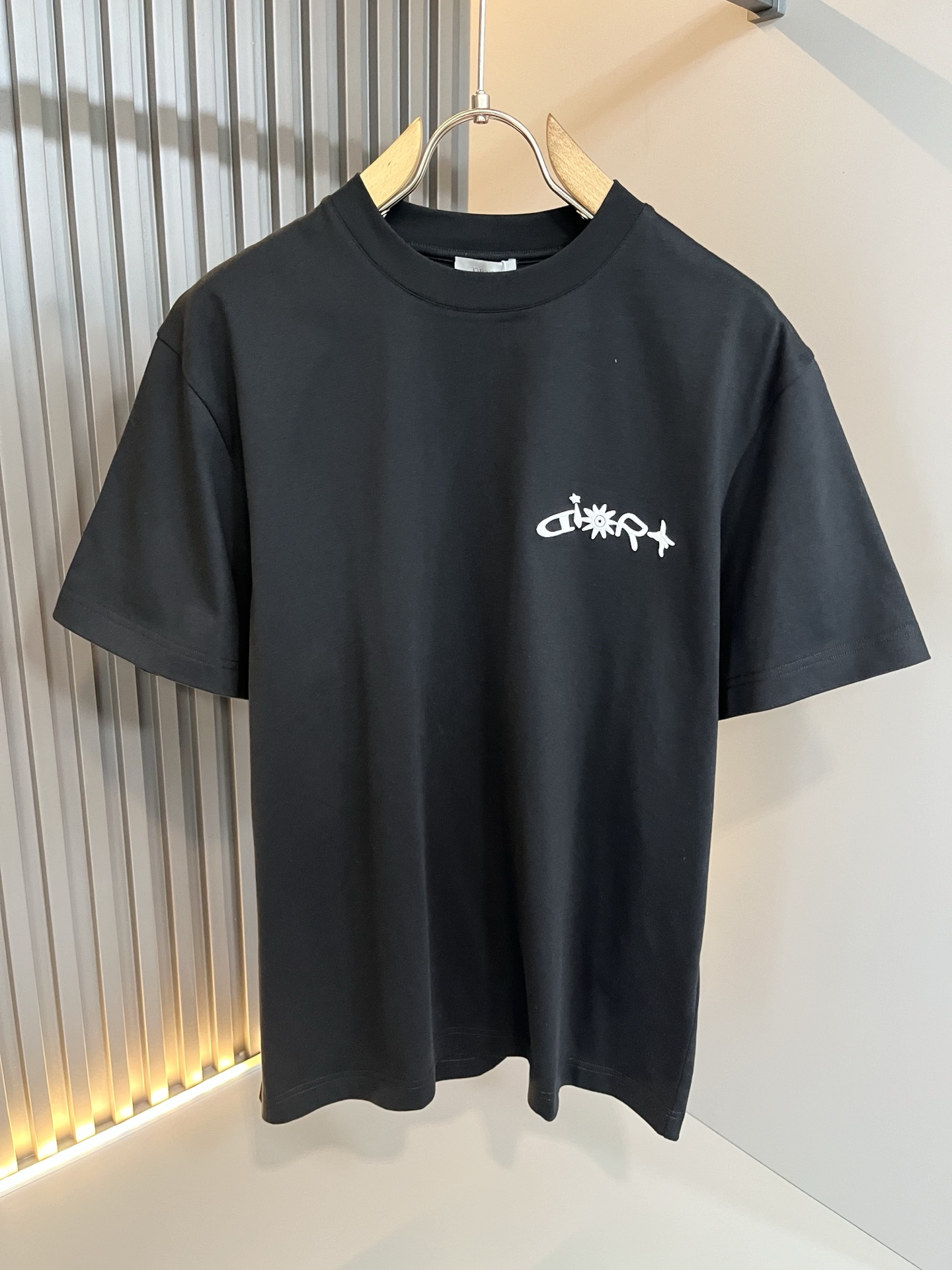 Dio*迪家 2026春夏新款男女同款👫短袖T恤，专柜同步发售！定制专属260克纯棉面料，定制原版工艺螺