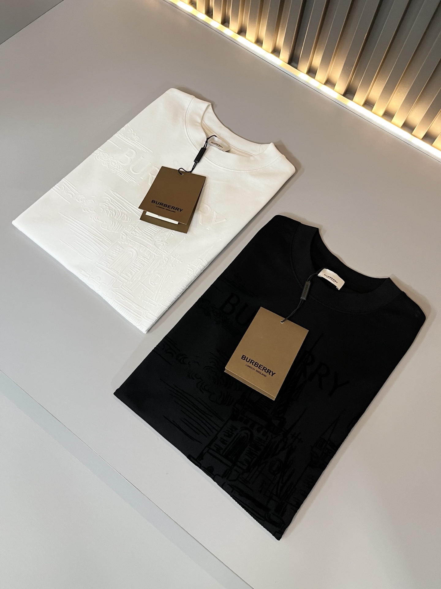 BURBER*Y巴*莉2026春夏新品短袖T恤，重磅来袭，最近比较火热的环保纯棉面料制作而成，高端户外运