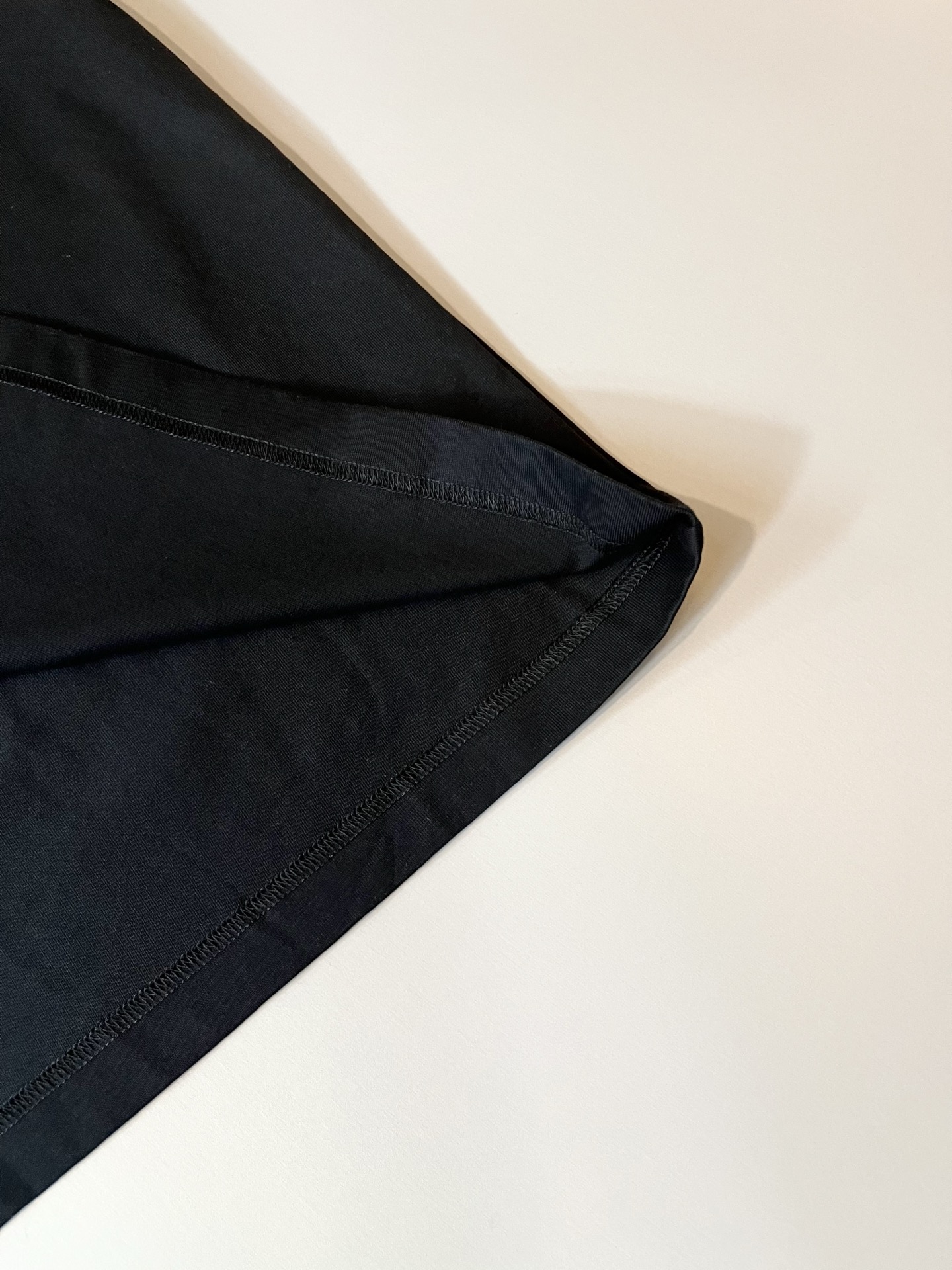 FEN*I 芬*迪2026春夏新款FD家族FF男女同款👫短袖T恤，男女同款👫百搭极简短袖。意大利原厂订单