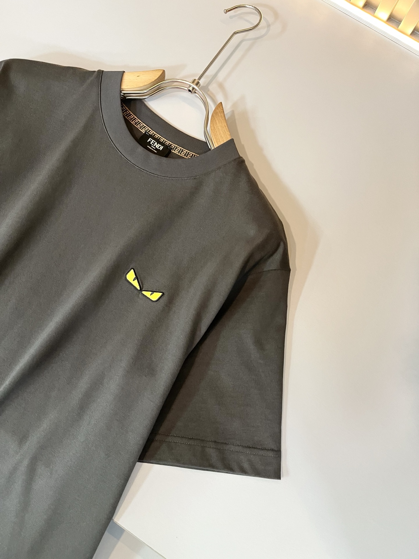 FEN*I 芬*迪2026春夏新款FD家族FF男女同款👫短袖T恤，男女同款👫百搭极简短袖。意大利原厂订单