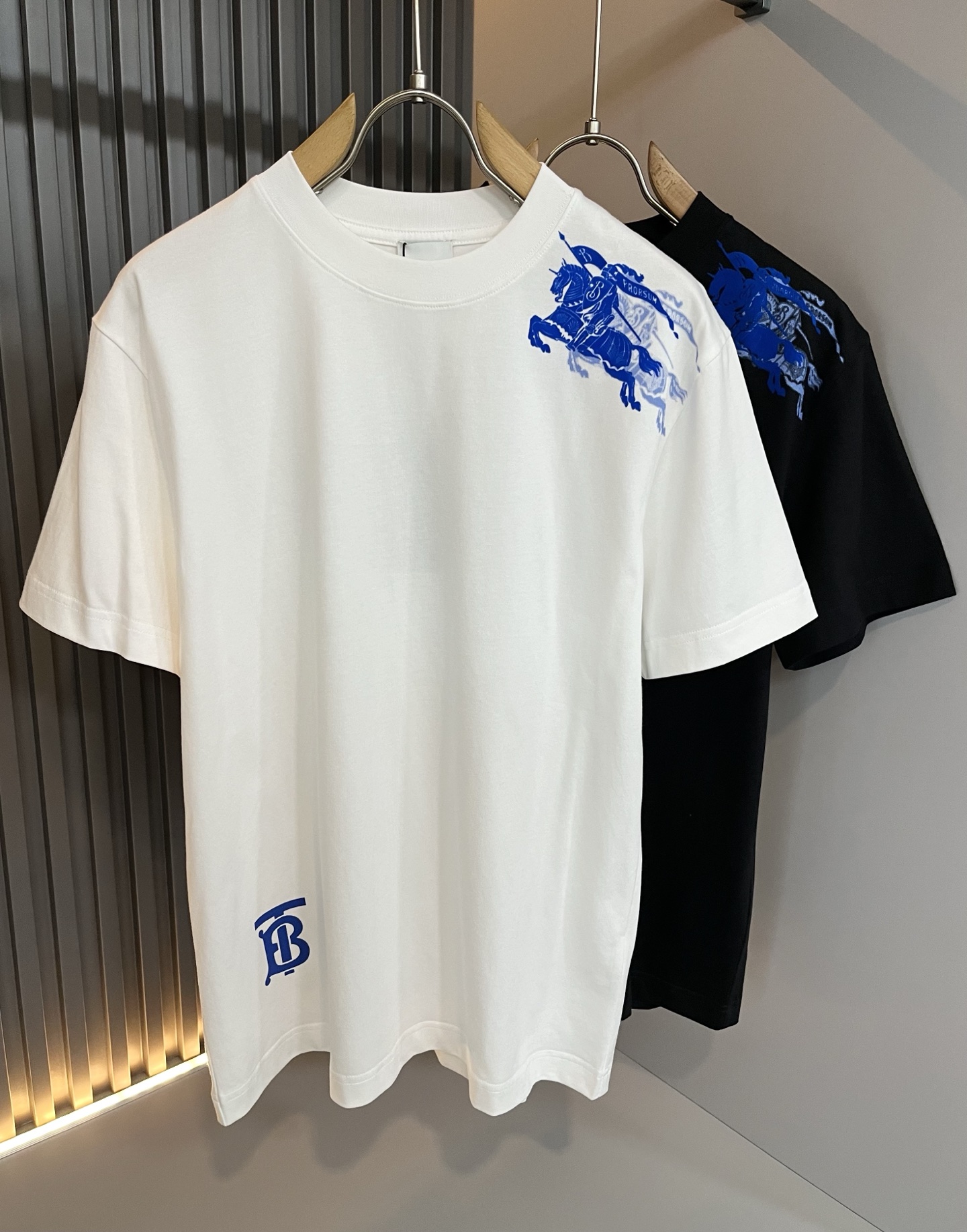 BURBER*Y巴*莉2026春夏新品短袖T恤，重磅来袭，最近比较火热的环保纯棉面料制作而成，高端户外运