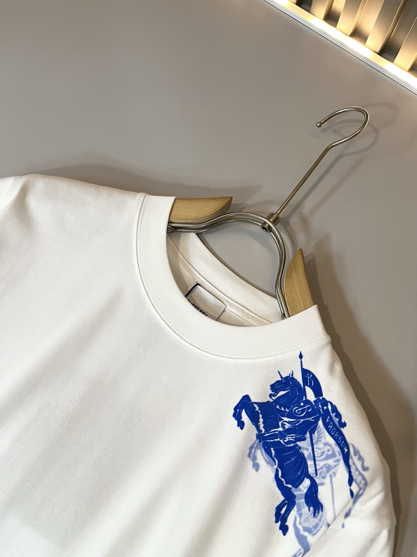 BURBER*Y巴*莉2026春夏新品短袖T恤，重磅来袭，最近比较火热的环保纯棉面料制作而成，高端户外运