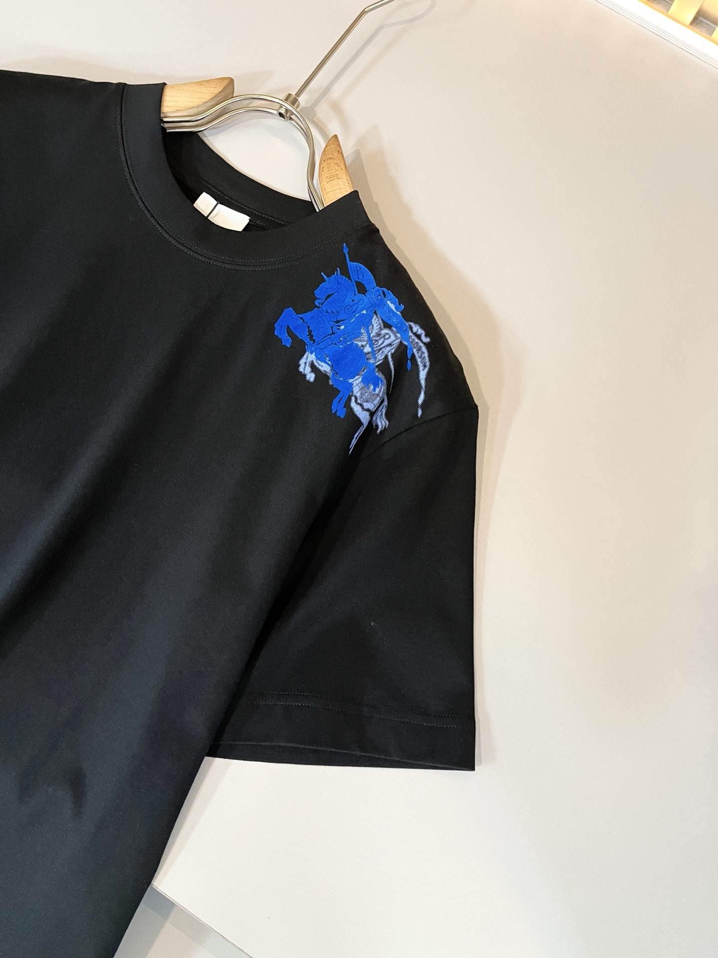 BURBER*Y巴*莉2026春夏新品短袖T恤，重磅来袭，最近比较火热的环保纯棉面料制作而成，高端户外运