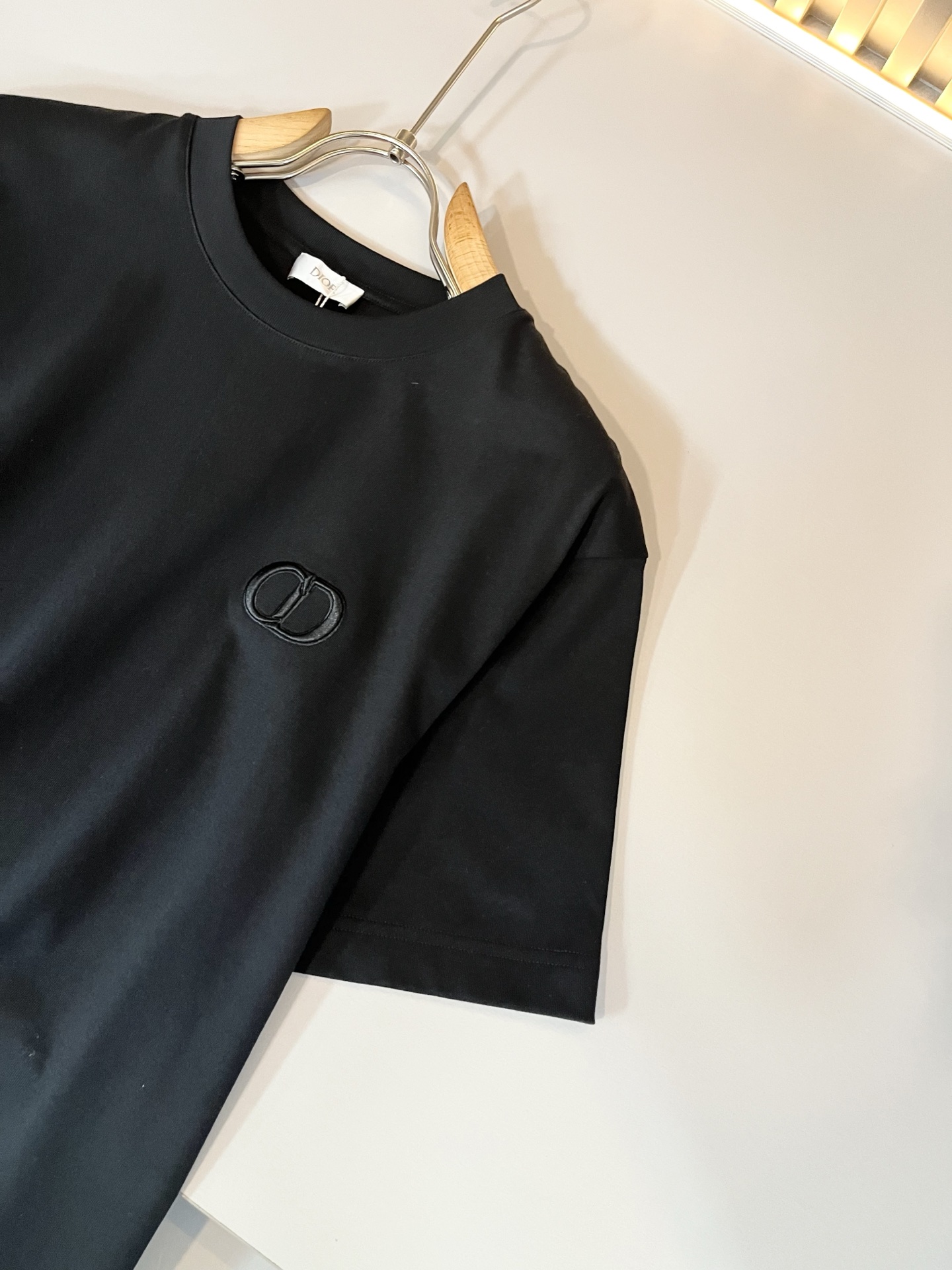 Dio*迪家 2026春夏新款男女同款👫短袖T恤，专柜同步发售！定制专属260克纯棉面料，定制原版工艺螺